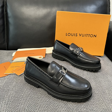 Lv 高品质 顶级代购 路易威登 皮鞋专柜同步,鞋面意大利进口,进口水染牛皮内里,鞋底:原厂特供原版底,原厂跟单货 Lv 高品质 顶级代购 路易威登 皮鞋专柜同步,鞋面意大利进口,进口水染牛皮内里,鞋底:原厂特供原版底,原厂跟单货
