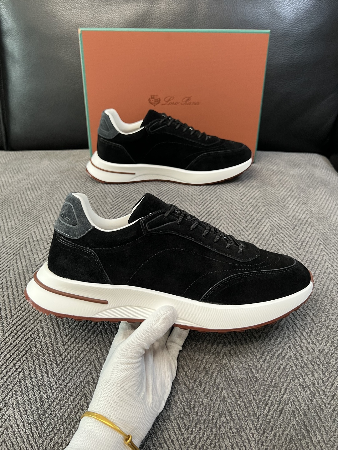 Loro Piana  高品质  顶级工艺品  诺悠翩雅  新品专柜同步原厂配置，鞋面意大利进口牛皮面料，高品质拼接工艺