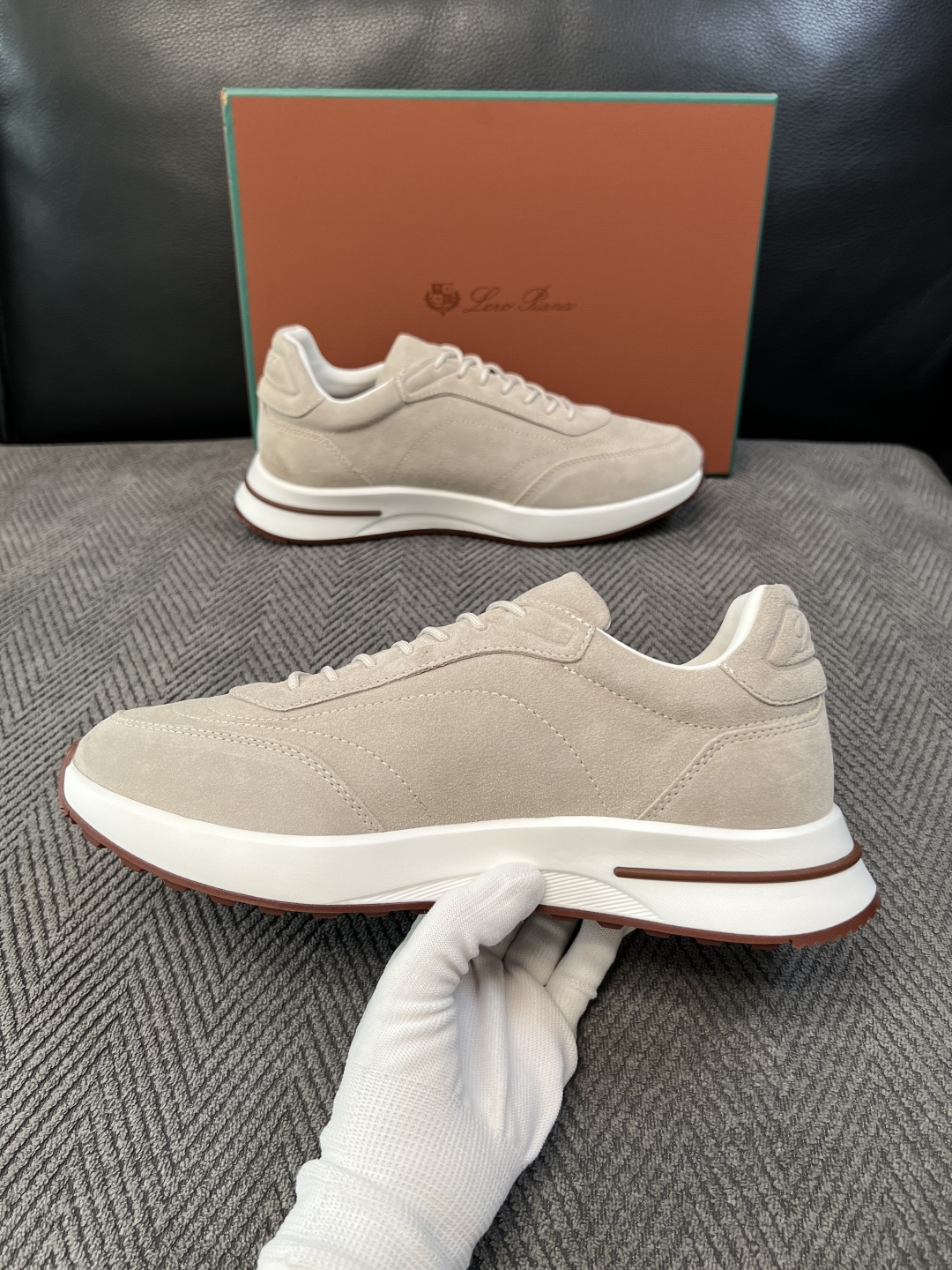 Loro Piana  高品质  顶级工艺品  诺悠翩雅  新品专柜同步原厂配置，鞋面意大利进口牛皮面料，高品质拼接工艺