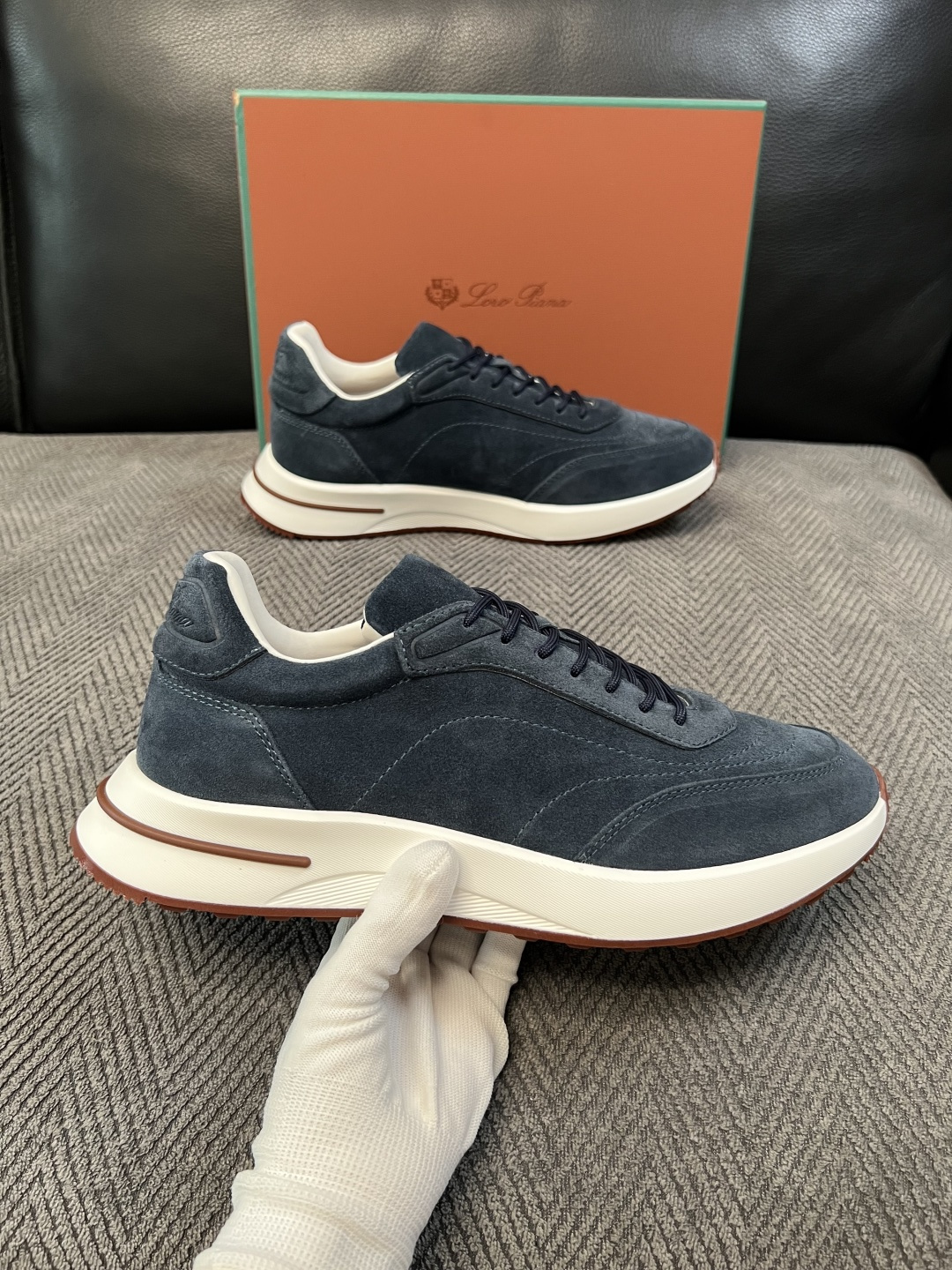 Loro Piana  高品质  顶级工艺品  诺悠翩雅  新品专柜同步原厂配置，鞋面意大利进口牛皮面料，高品质拼接工艺