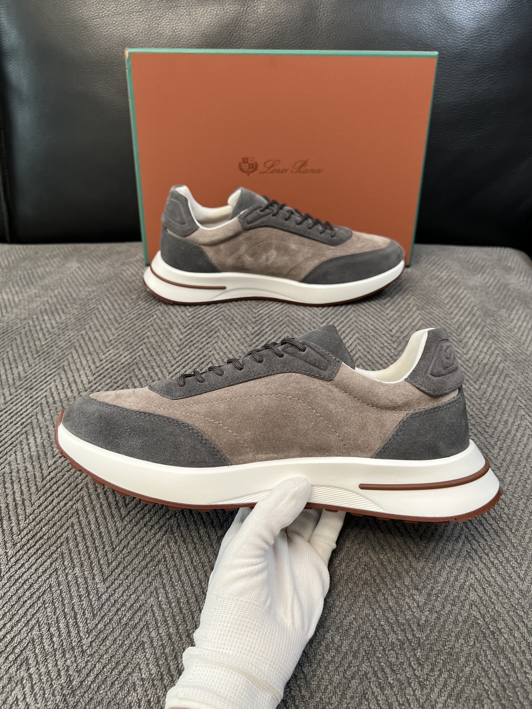 Loro Piana  高品质  顶级工艺品  诺悠翩雅  新品专柜同步原厂配置，鞋面意大利进口牛皮面料，高品质拼接工艺