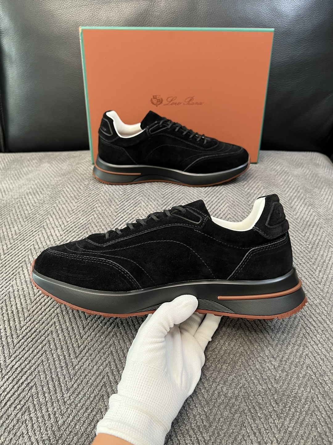 Loro Piana  高品质  顶级工艺品  诺悠翩雅  新品专柜同步原厂配置，鞋面意大利进口牛皮面料，高品质拼接工艺