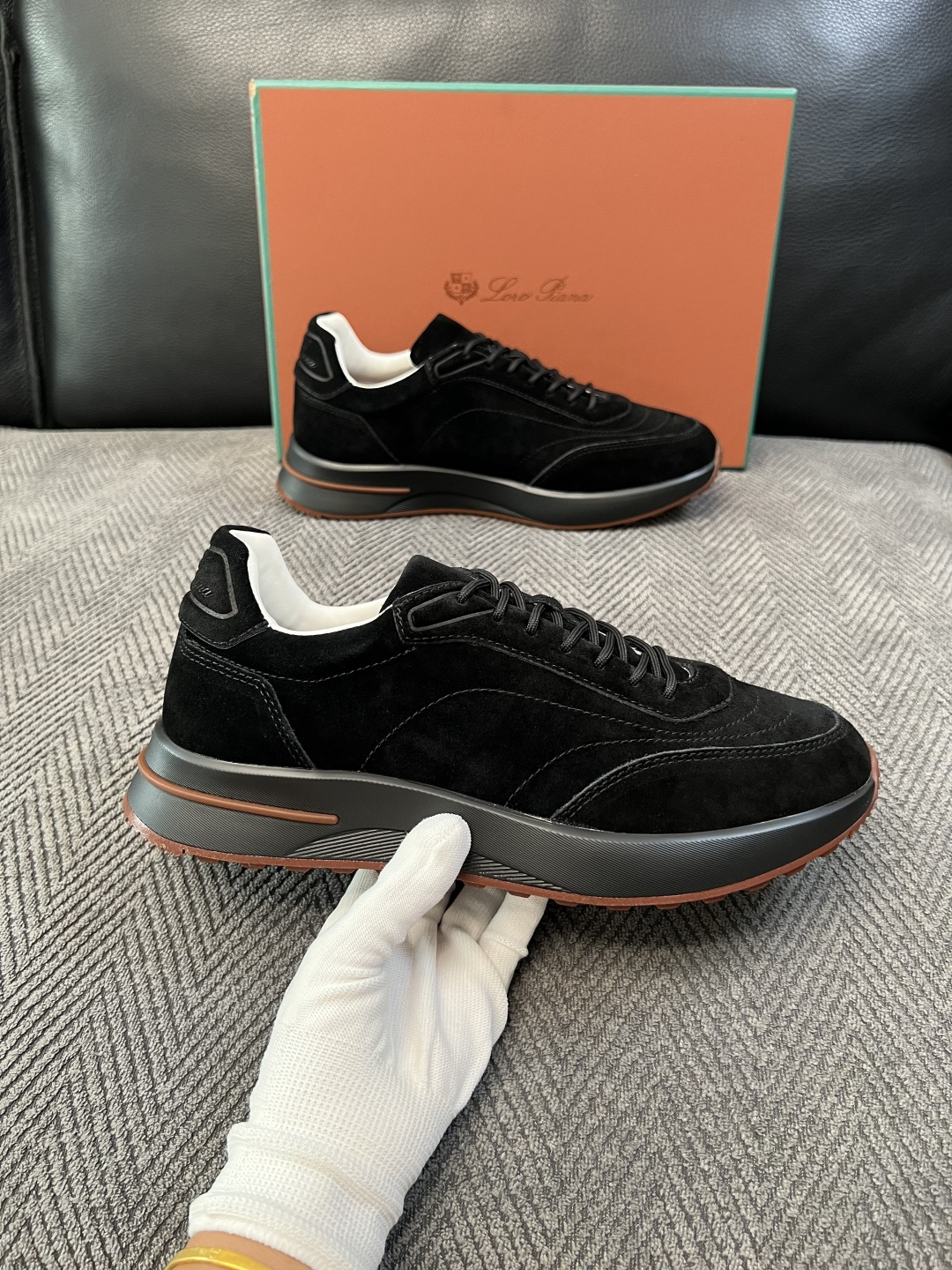 Loro Piana  高品质  顶级工艺品  诺悠翩雅  新品专柜同步原厂配置，鞋面意大利进口牛皮面料，高品质拼接工艺