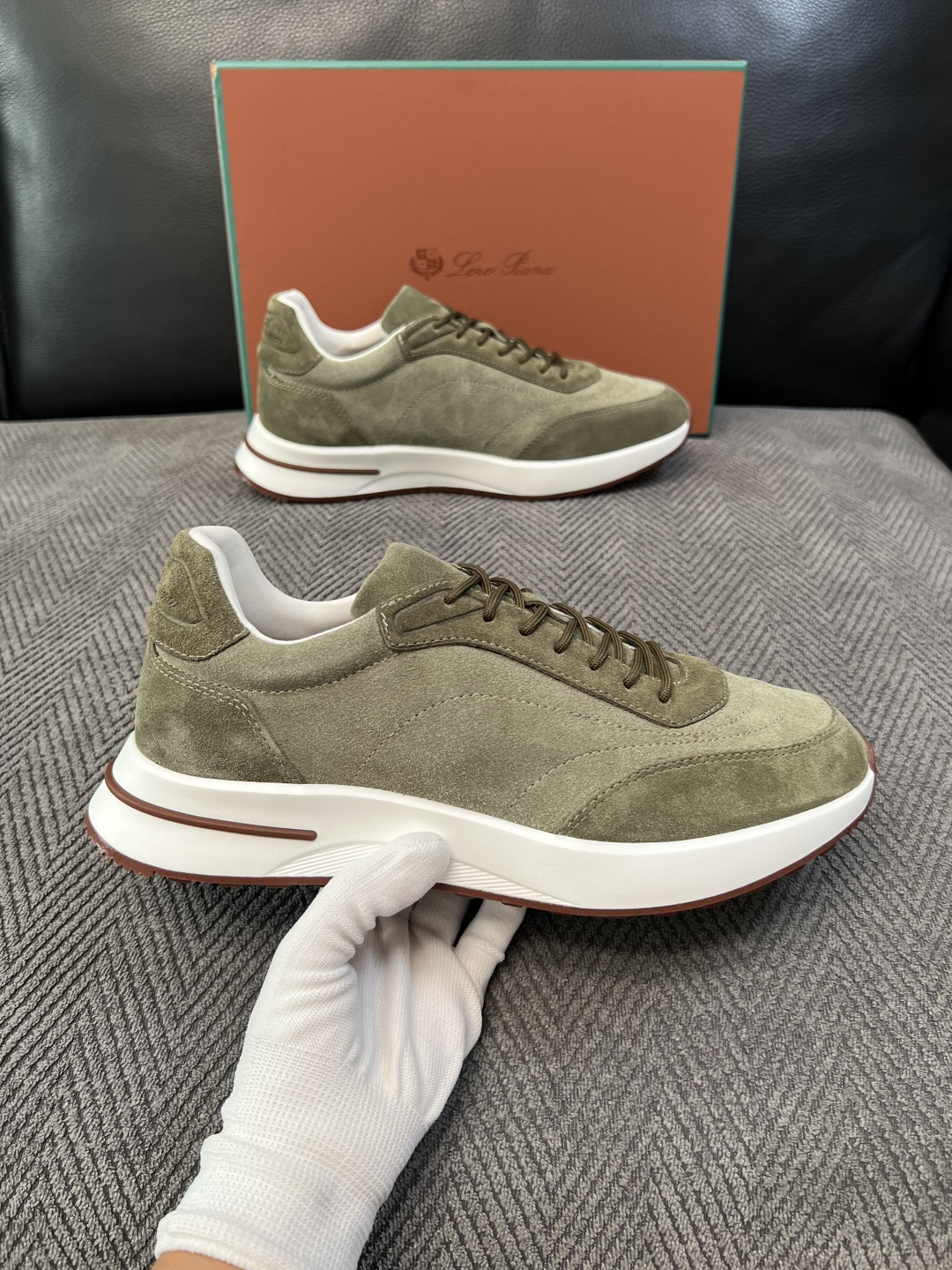 Loro Piana  高品质  顶级工艺品  诺悠翩雅  新品专柜同步原厂配置，鞋面意大利进口牛皮面料，高品质拼接工艺