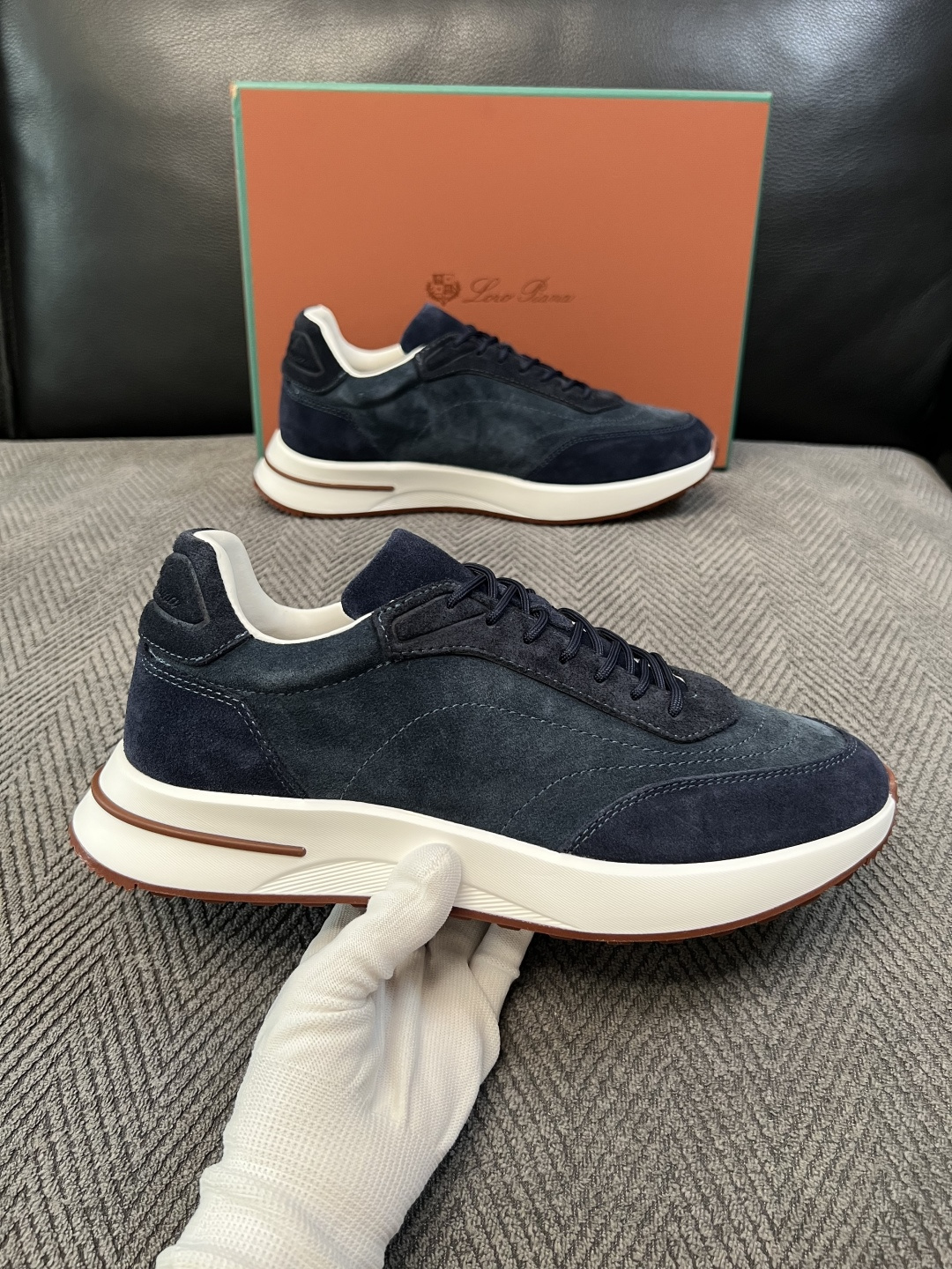 Loro Piana  高品质  顶级工艺品  诺悠翩雅  新品专柜同步原厂配置，鞋面意大利进口牛皮面料，高品质拼接工艺