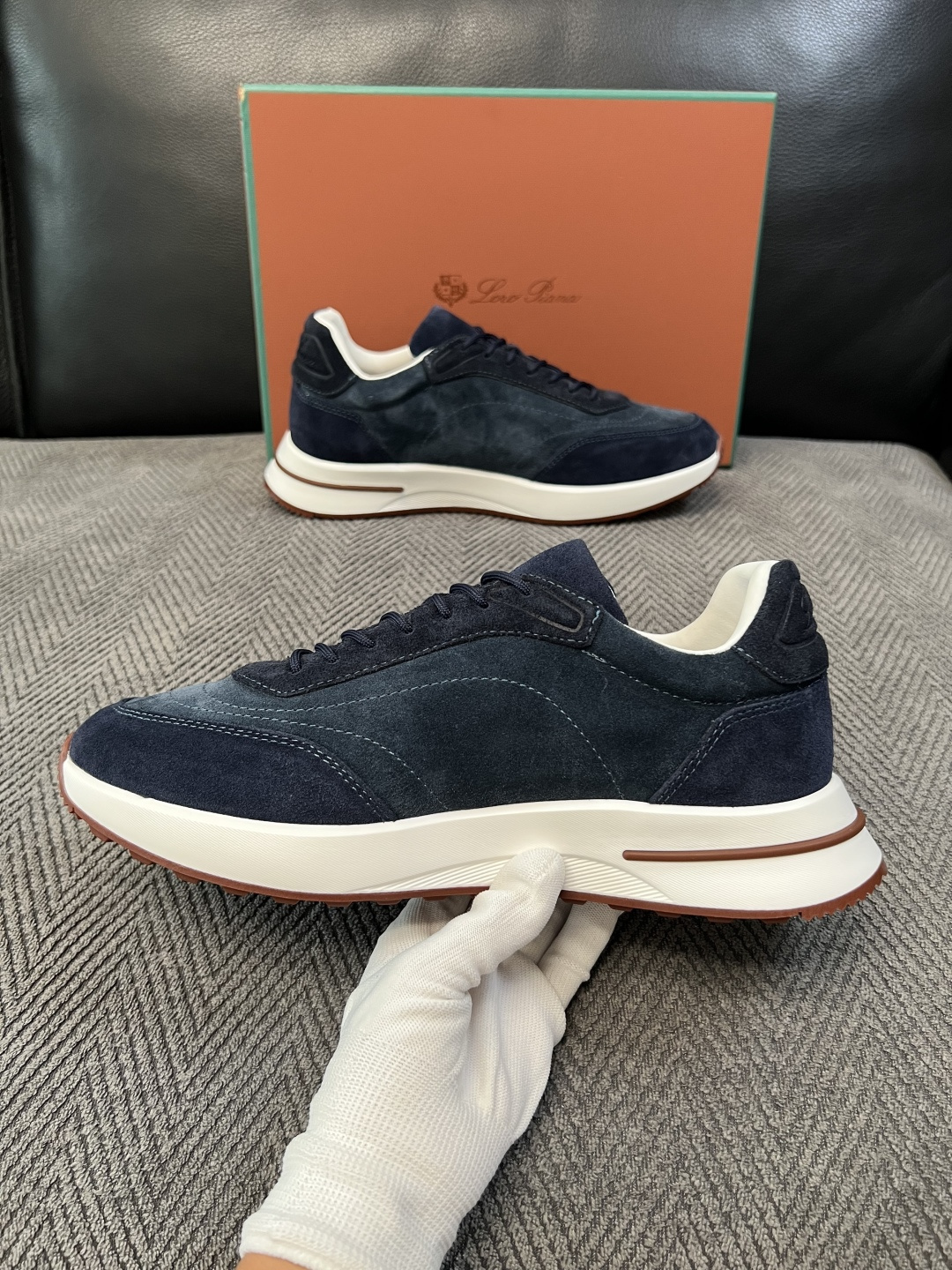 Loro Piana  高品质  顶级工艺品  诺悠翩雅  新品专柜同步原厂配置，鞋面意大利进口牛皮面料，高品质拼接工艺