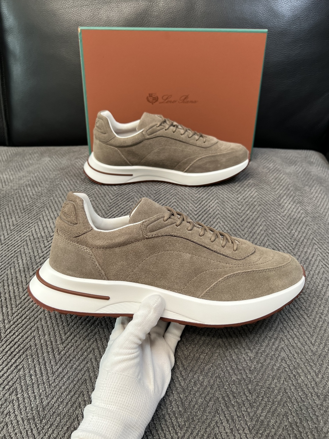 Loro Piana  高品质  顶级工艺品  诺悠翩雅  新品专柜同步原厂配置，鞋面意大利进口牛皮面料，高品质拼接工艺