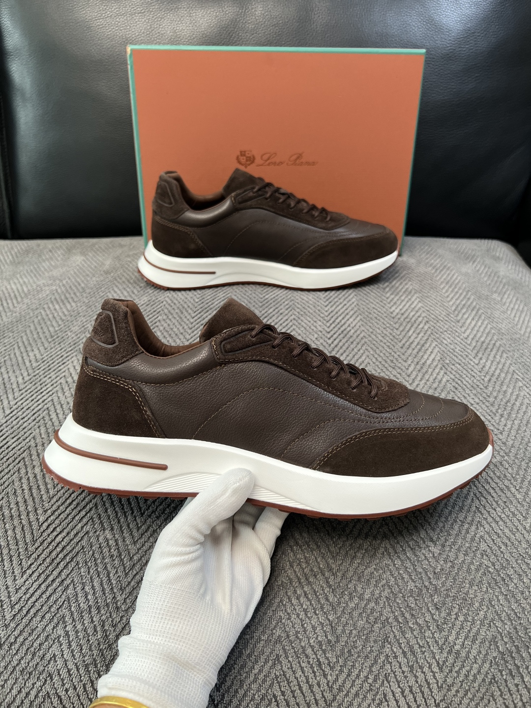 Loro Piana  高品质  顶级工艺品  诺悠翩雅  新品专柜同步原厂配置，鞋面意大利进口牛皮面料，高品质拼接工艺
