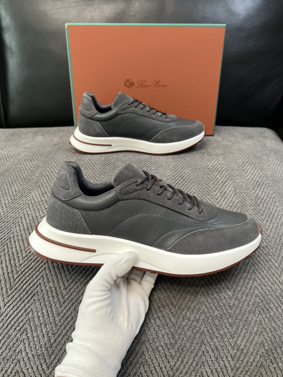 Loro Piana  高品质  顶级工艺品  诺悠翩雅  新品专柜同步原厂配置，鞋面意大利进口牛皮面料，高品质拼接工艺