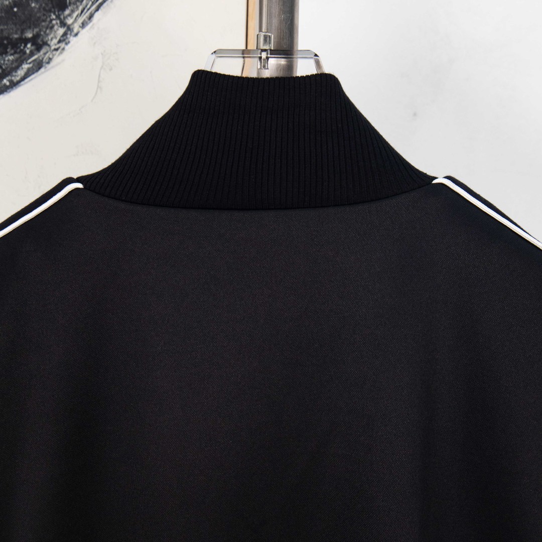 Loewe Chaqueta Deportiva con Cremallera y Bordado para Hombre - Elegancia Casual 12 cmp i1757119713042 2280 0 10