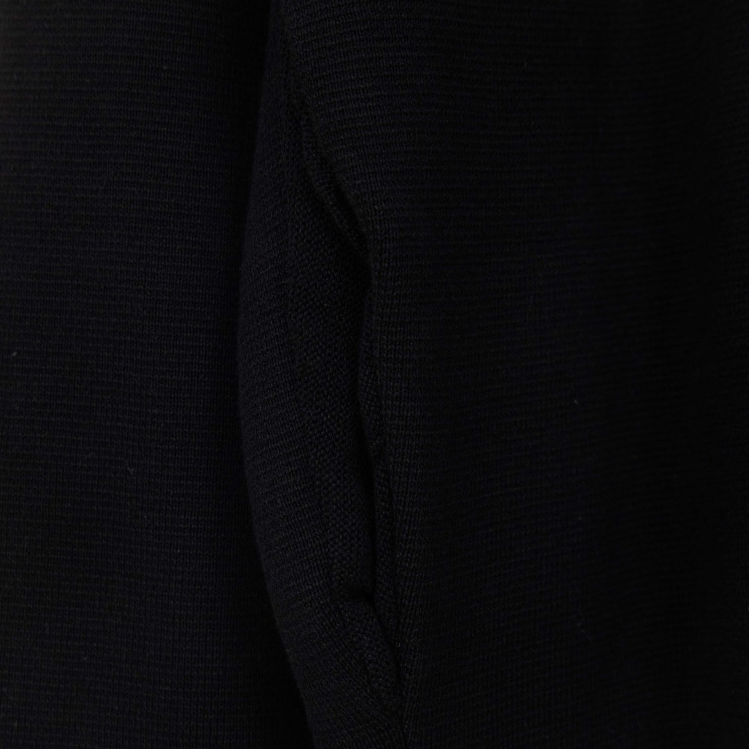 Louis Vuitton Chaqueta de Punto con Cremallera y Bordado de Logotipo 6 cmp i1757222152411 3661 0 4