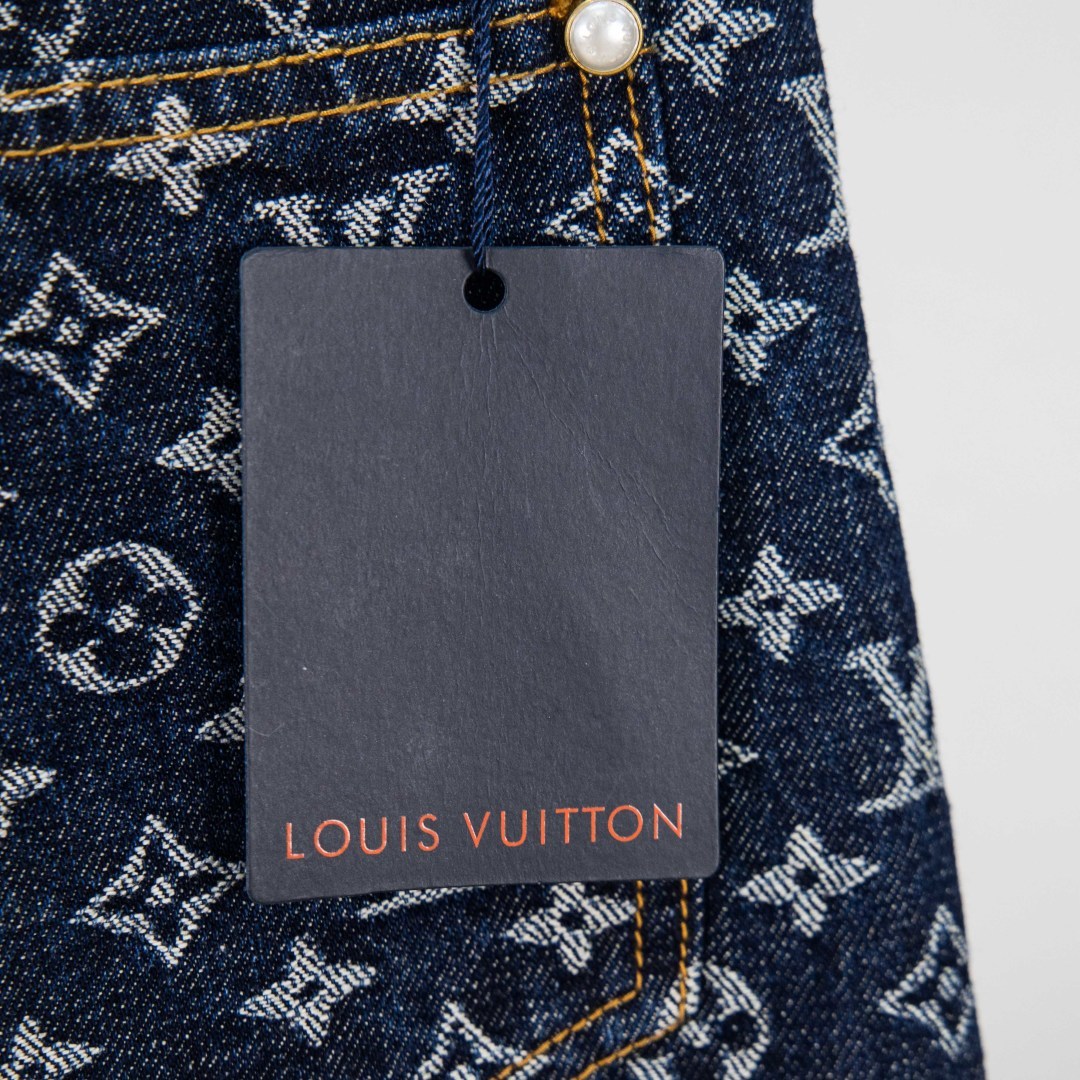 Louis Vuitton Pantalones Vaqueros Jacquard con Monograma en Azul Desgastado 12 cmp i1757485123708 652 0 10