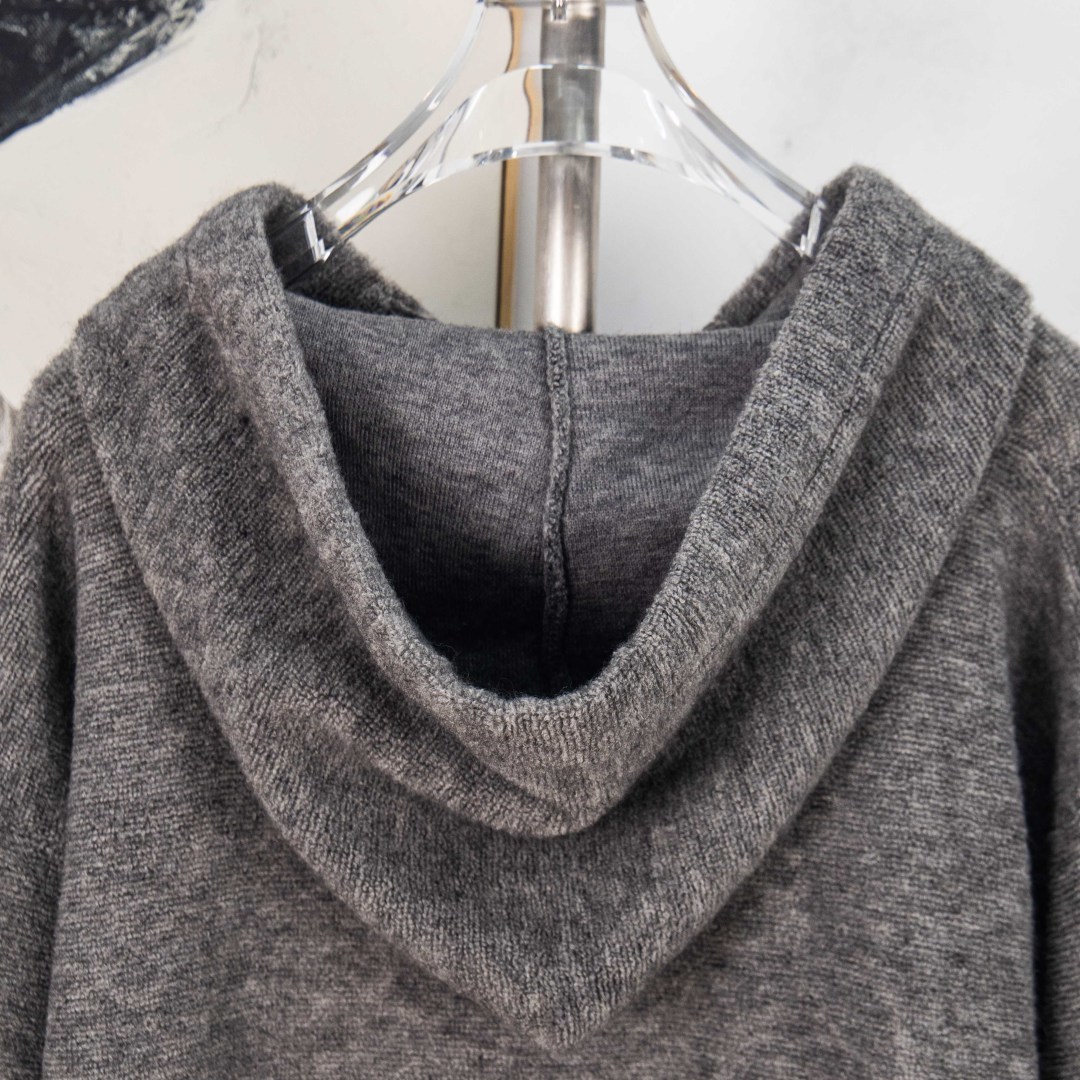 Loewe Sudadera con Capucha de Lana Merino con Bordado Anagrama para Hombre 10 cmp i1758436468582 5482 0 8