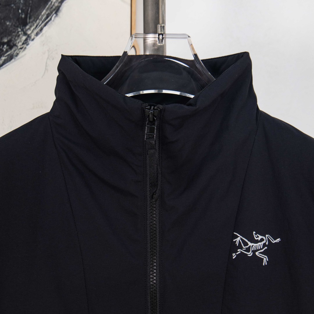 Chaqueta Acolchada Ligera Arc'teryx para Hombre y Mujer - Estilo Casual y Moderno 3 cmp i1758708919508 3048 0 1