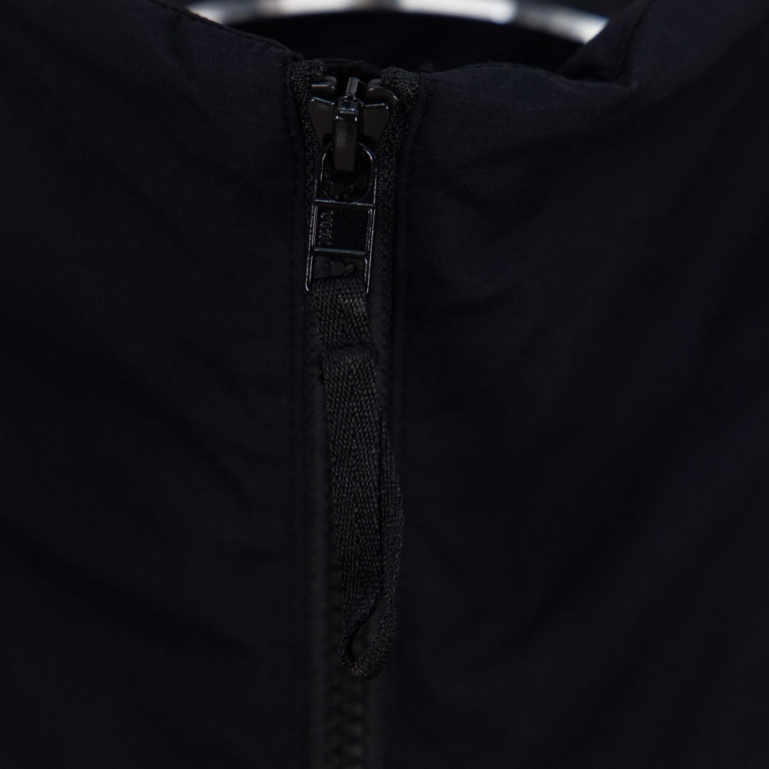 Chaqueta Acolchada Ligera Arc'teryx para Hombre y Mujer - Estilo Casual y Moderno 5 cmp i1758708926210 8445 0 3