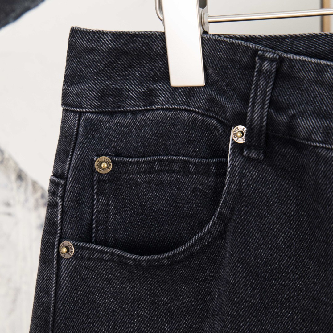 Loewe Jeans Anagram Bordado, Pantalones Denim Lavados Vintage, Corte Holgado 5 cmp i1759479776812 5867 0 3