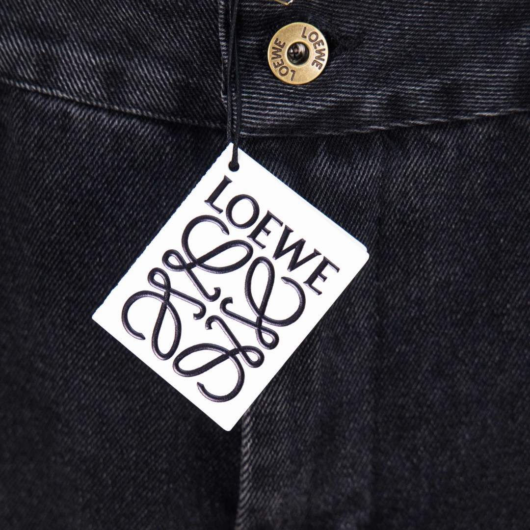 Loewe Jeans Anagram Bordado, Pantalones Denim Lavados Vintage, Corte Holgado 11 cmp i1759479776823 6971 0 9