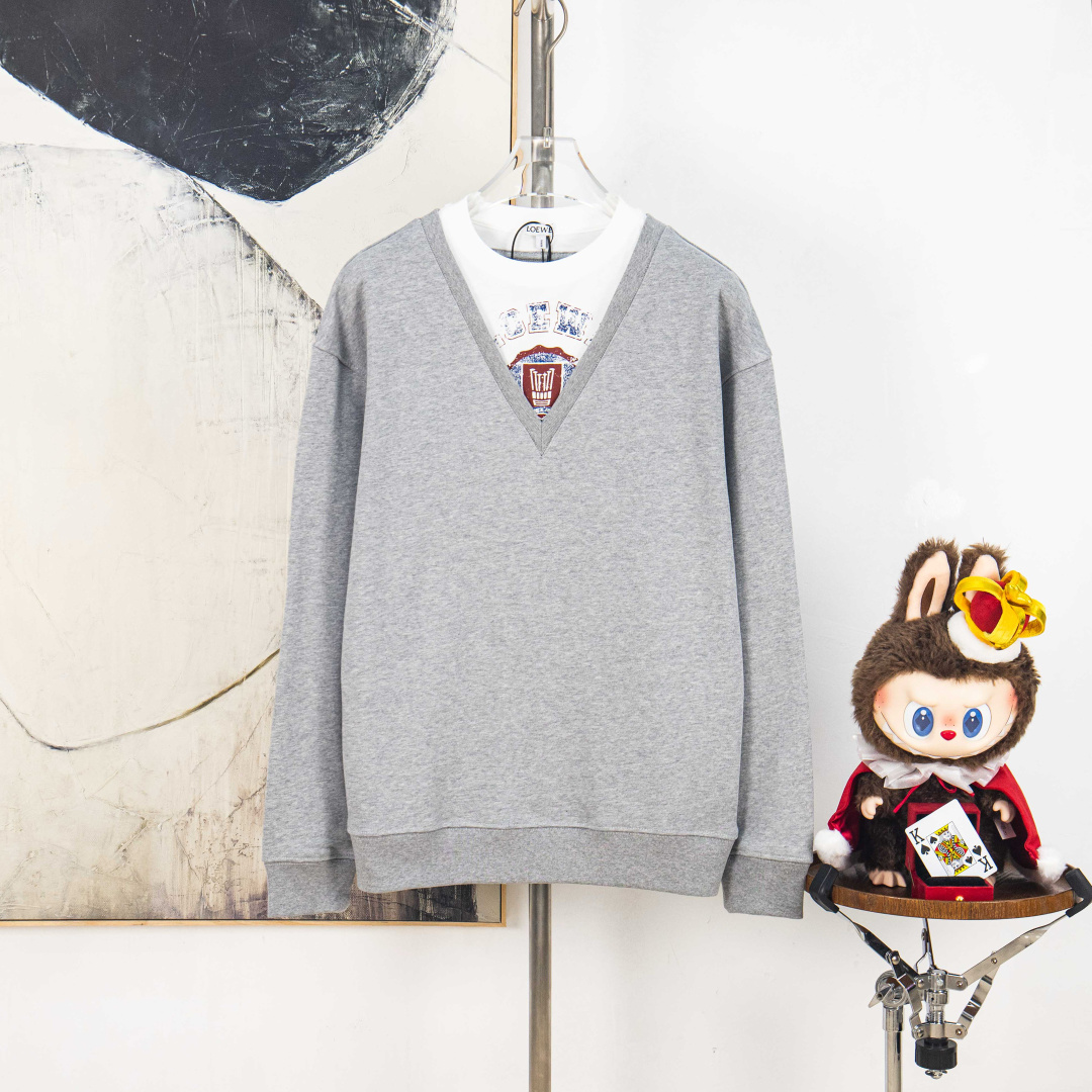 Loewe Sudadera con Cuello en V y Estampado Bordado de Falsa Dos Piezas