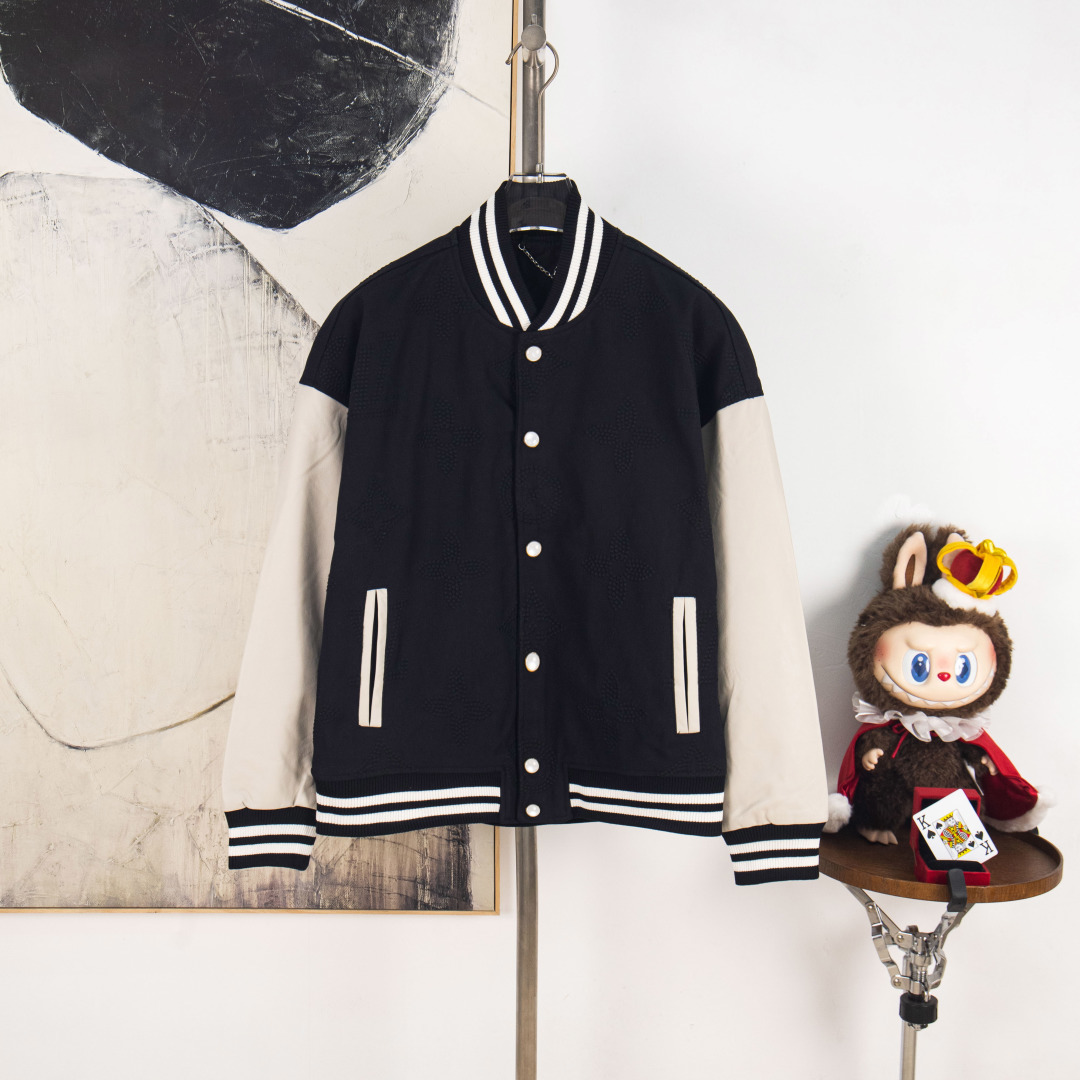 Versión P270 zp [suministro exclusivo] Chaqueta de béisbol con patchwork de perlas para presbicia de Louis Vuitton Reco…