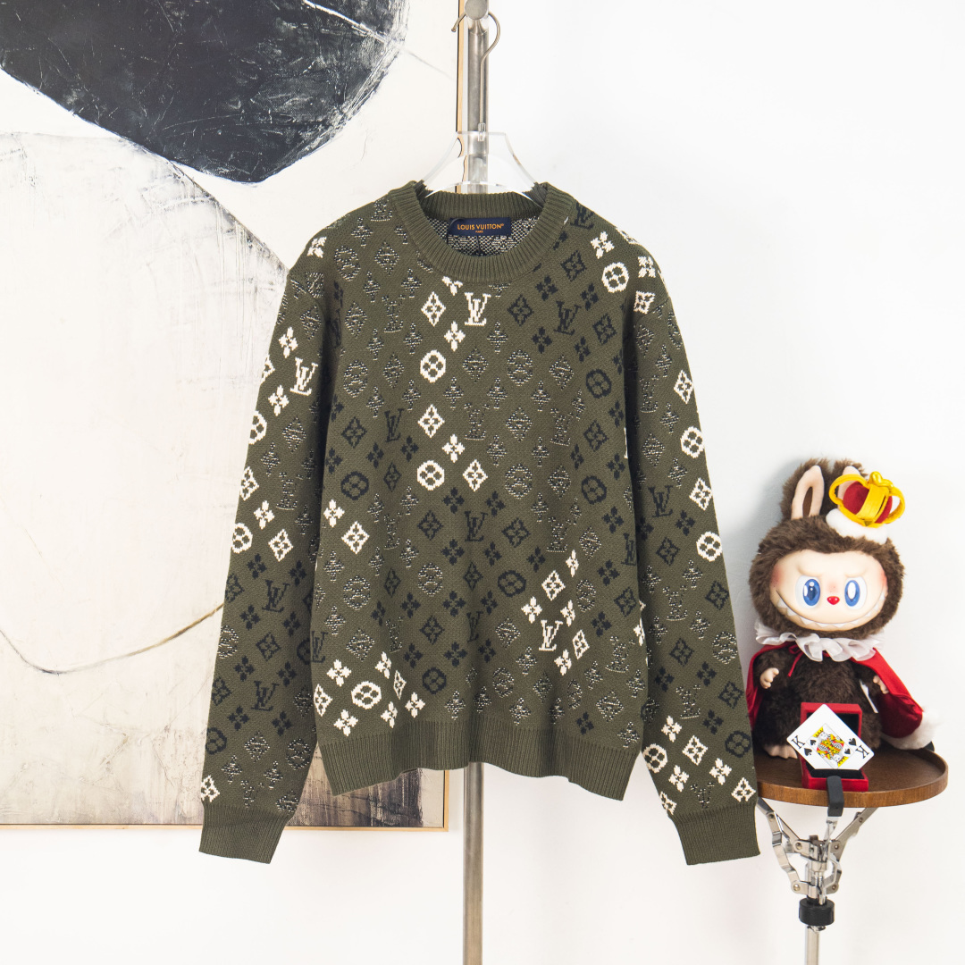Versión P240 zp [suministro exclusivo] Jersey de punto con logo jacquard de LOUIS VUITTON Tejido: Confeccionado con 55%…
