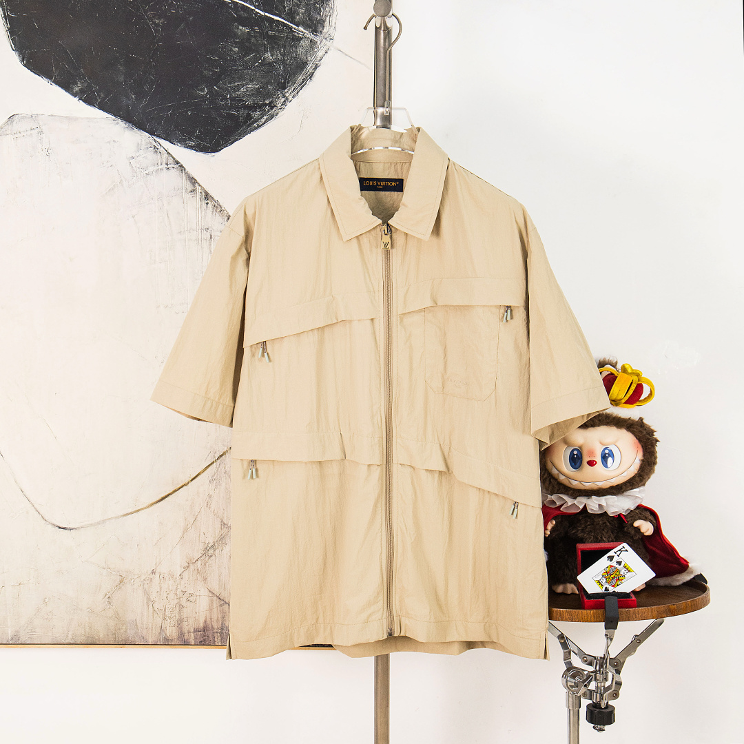P180 versión zp [suministro exclusivo] LV/Louis Vuitton SS26 camisa de manga corta de nailon ligero de estilo funcional…
