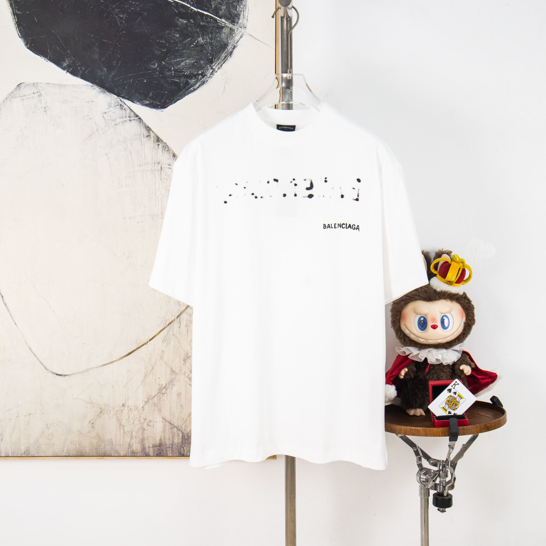 Versión P100 zp [suministro exclusivo] Camiseta de manga corta con hombros descubiertos y estampado de letras clásicas …