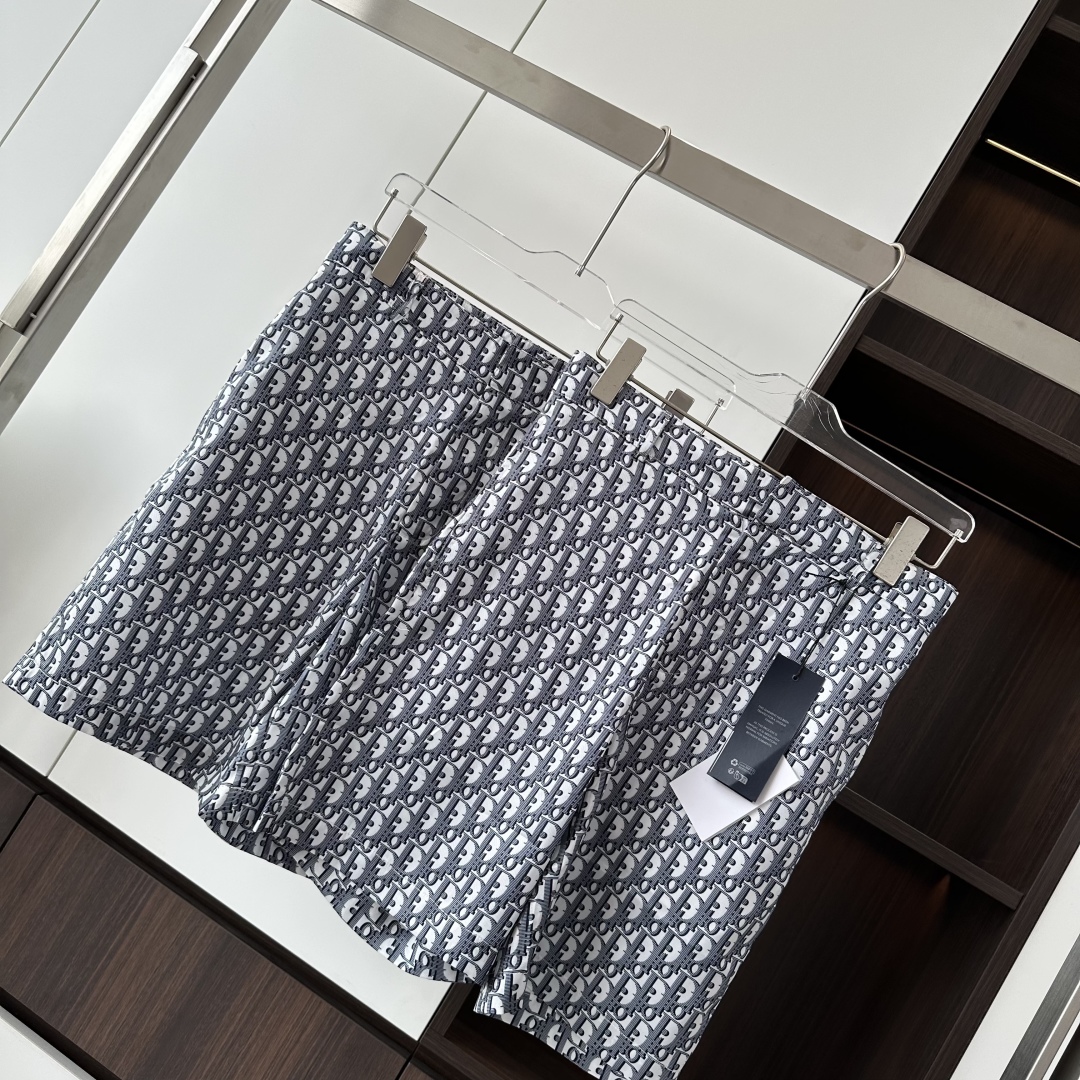 Dior Oblique Print Shorts - Summer Collection - Unisex Design 7 cmp i1744871496696 746 0 5