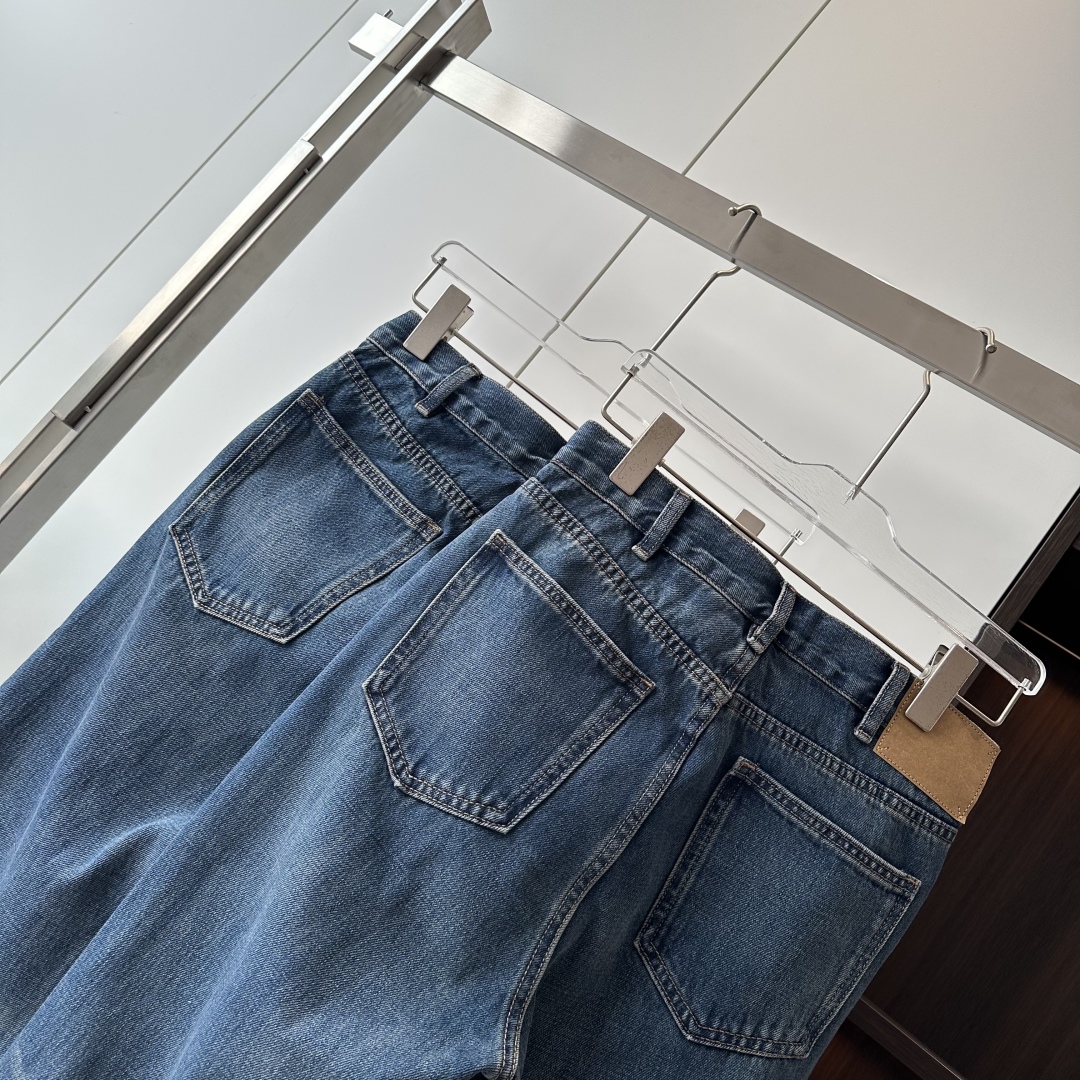 Celinee Flare Jeans: Spring Collection, Unisex Denim, Sizes 28-31 10 cmp i1745141801544 2457 0 8