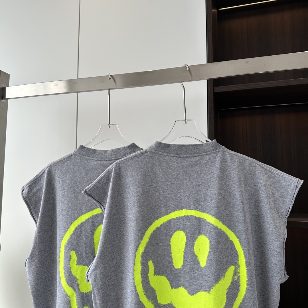 Balenciaga Alien Smile Print Short Sleeve T-Shirt - Unisex, High Quality 9 cmp i1745854444893 9187 0 8
