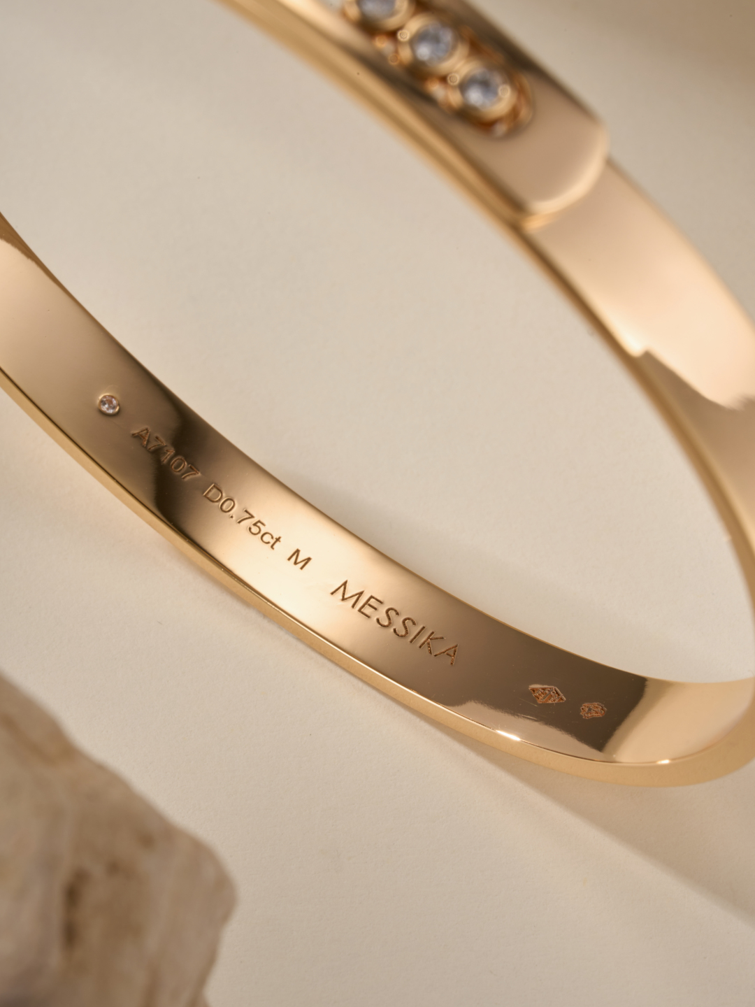 Elegant Messika Move Rumane Diamond Bracelet: Summer Glamour for Women. - 图片 7