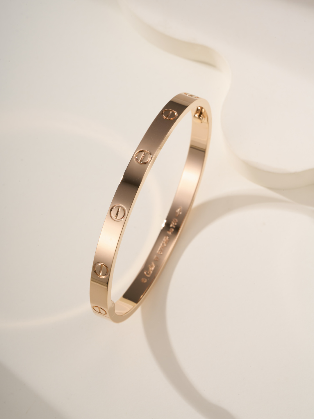 Cartier Love Bracelet, 2025 Mid-Size 4.8mm, Single Opening, No Diamonds 4 cmp i1747899089536 2051 0 0