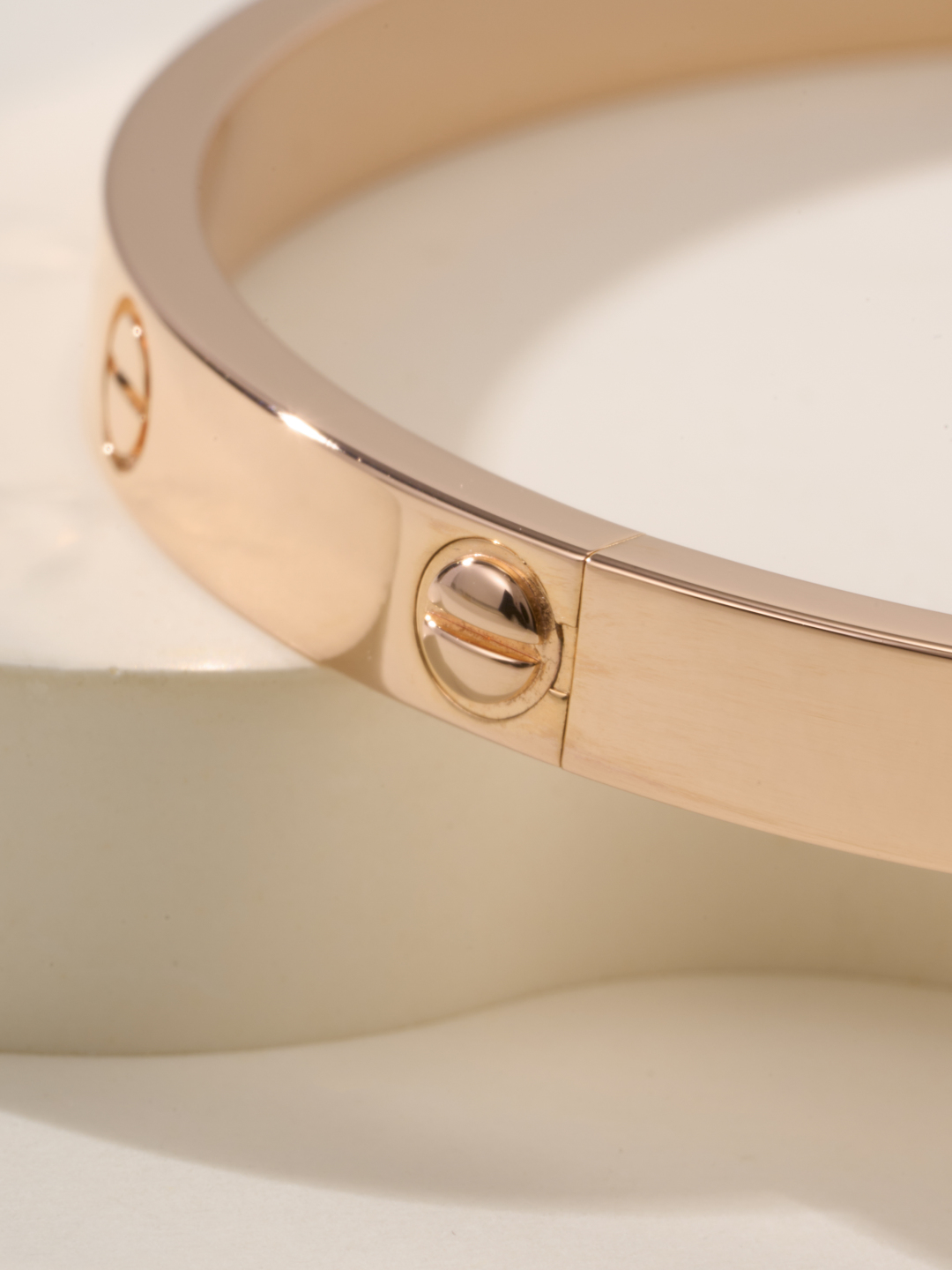 Cartier Love Bracelet, 2025 Mid-Size 4.8mm, Single Opening, No Diamonds 9 cmp i1747899089536 6629 0 1