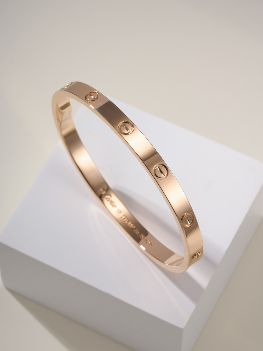 Cartier Love Bracelet, 2025 Mid-Size 4.8mm, Single Opening, No Diamonds 8 cmp i1747899092751 7315 0 9