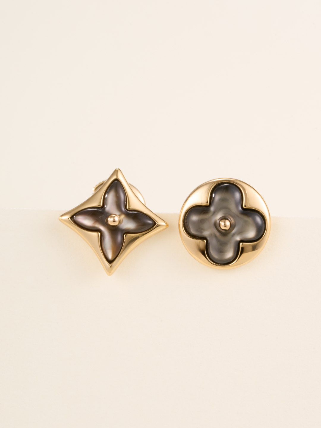 Louis Vuitton Monogram Mother-of-Pearl Earrings, Gold-Tone Finish 7 cmp i1747901470345 7123 0 6