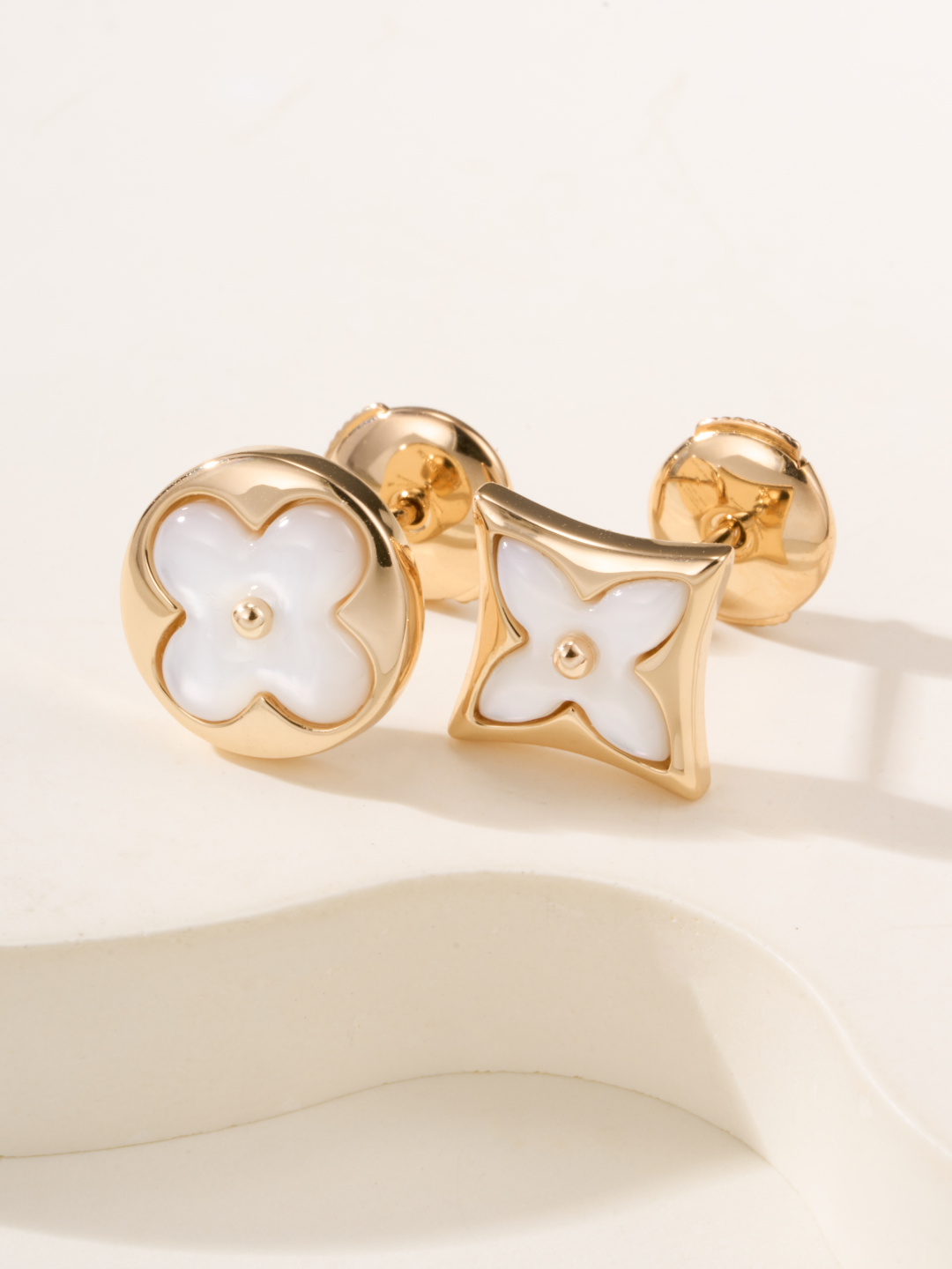Louis Vuitton Monogram Mother-of-Pearl Earrings, Gold-Tone Finish 9 cmp i1747901470461 9688 0 10