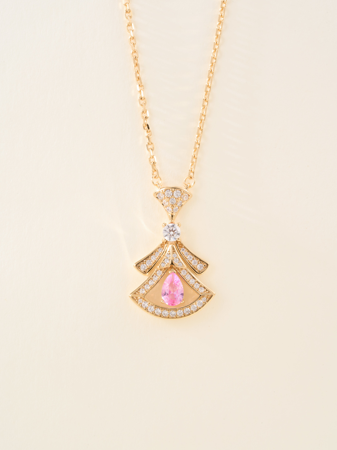 Bottega Veneta Divas' Dream Necklace with Waterdrop Gemstones 4 cmp i1747904634039 801 0 1