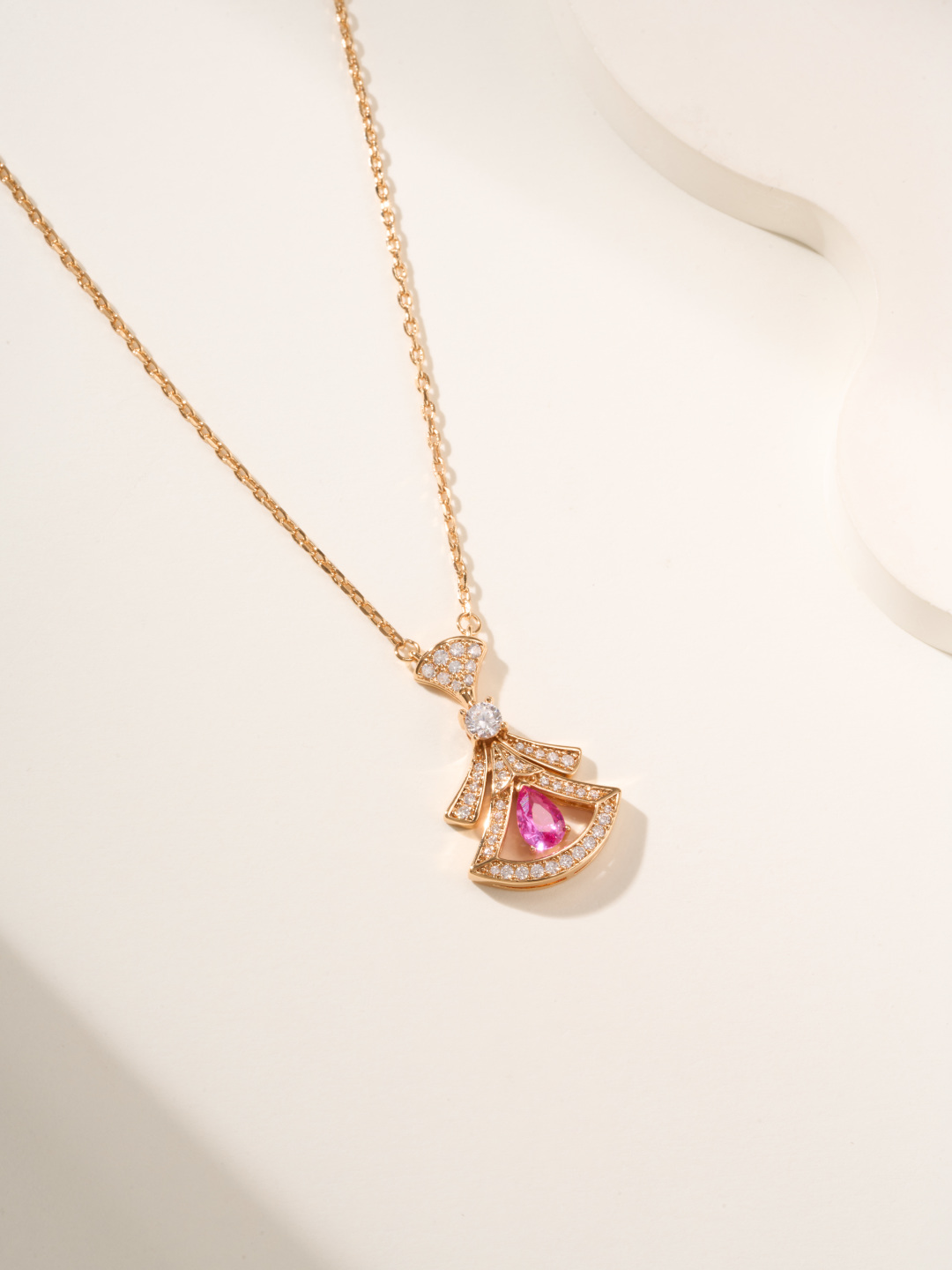 Bottega Veneta Divas' Dream Necklace with Waterdrop Gemstones 8 cmp i1747904634084 2093 0 7