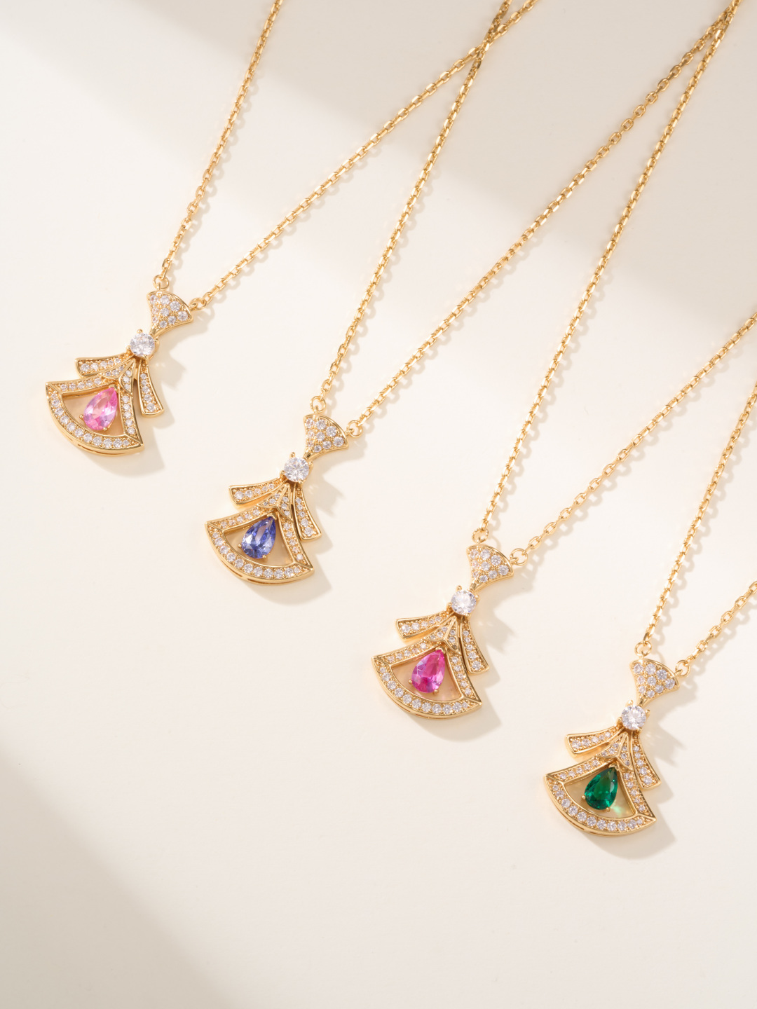 Bottega Veneta Divas' Dream Necklace with Waterdrop Gemstones 2 cmp i1747904634157 4518 0 0