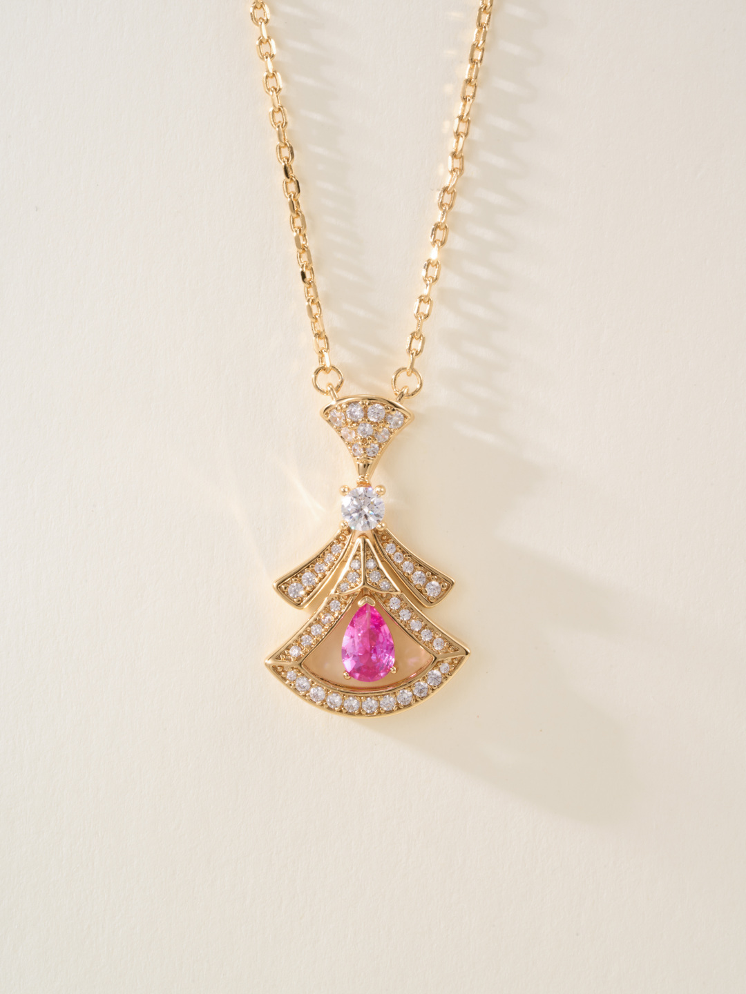 Bottega Veneta Divas' Dream Necklace with Waterdrop Gemstones 5 cmp i1747904638928 7787 0 2