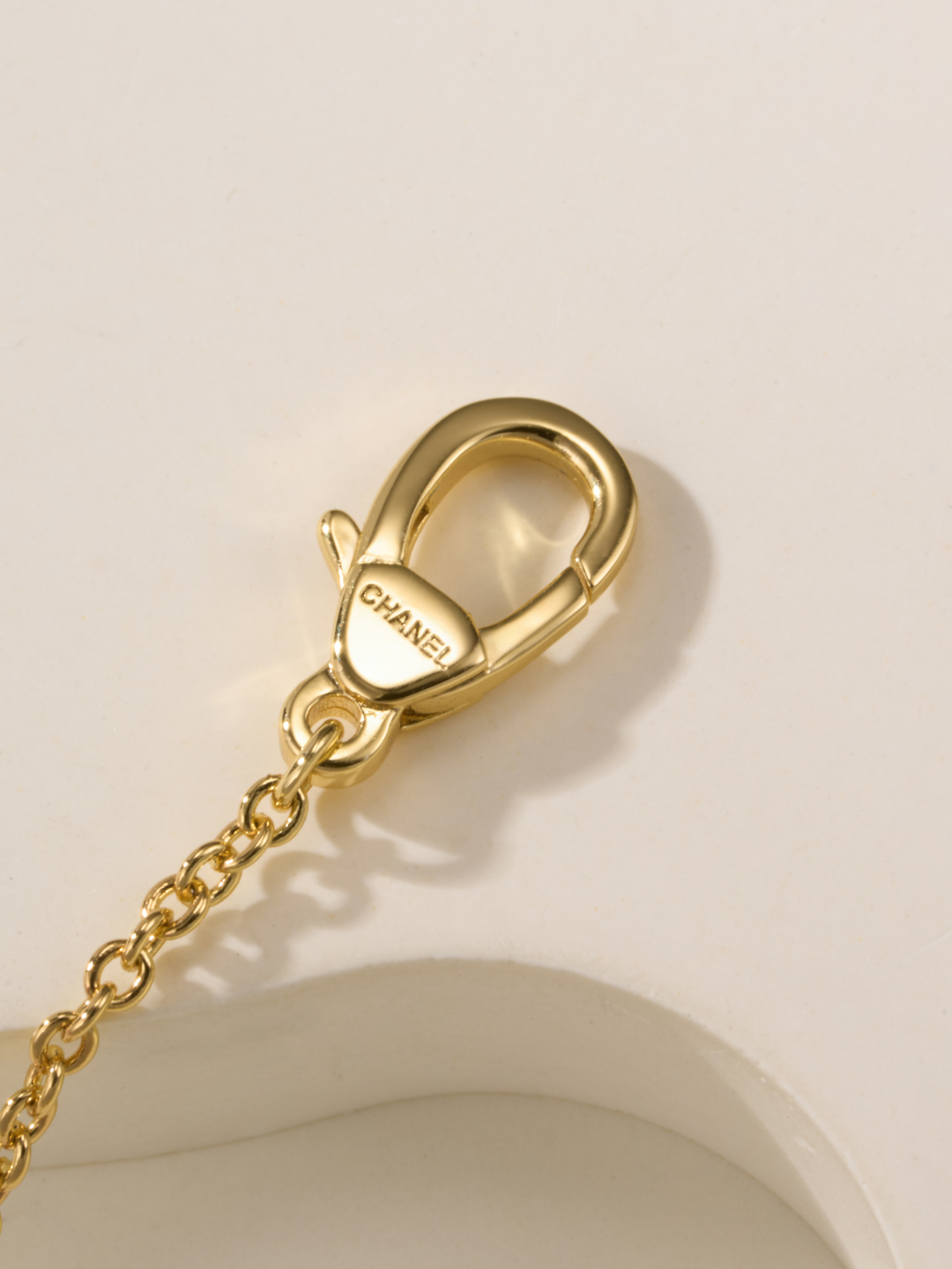Chanel COCO CRUSH Diamond Necklace, 18K Gold Fine Jewelry, 37.5-45cm 14 cmp i1747936524596 5515 0 10