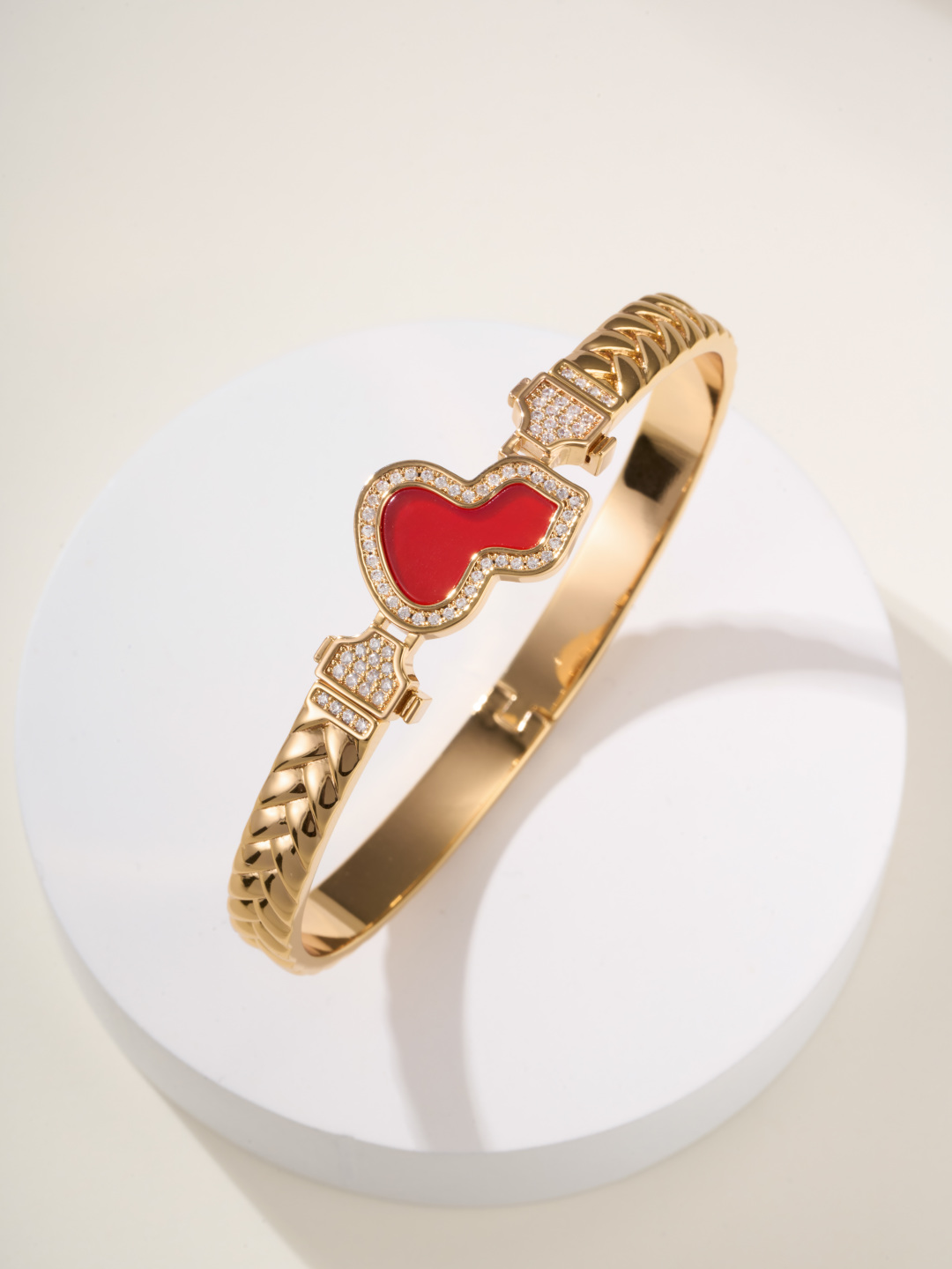 QEelin Wulu Bracelet, Gold Bangle with Diamond Accents - Size 17 6 cmp i1747937493126 8316 0 11