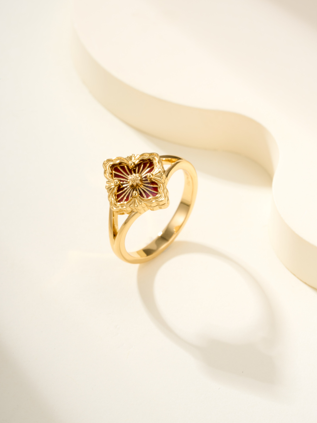 Buccellati Opera Tulle Red Enamel Ring in 18k Gold, Size 5/6/7/8 5 cmp i1751011979883 5743 0 3