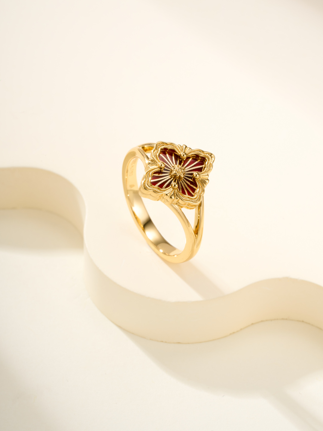 Buccellati Opera Tulle Red Enamel Ring in 18k Gold, Size 5/6/7/8 3 cmp i1751011979895 3453 0 4