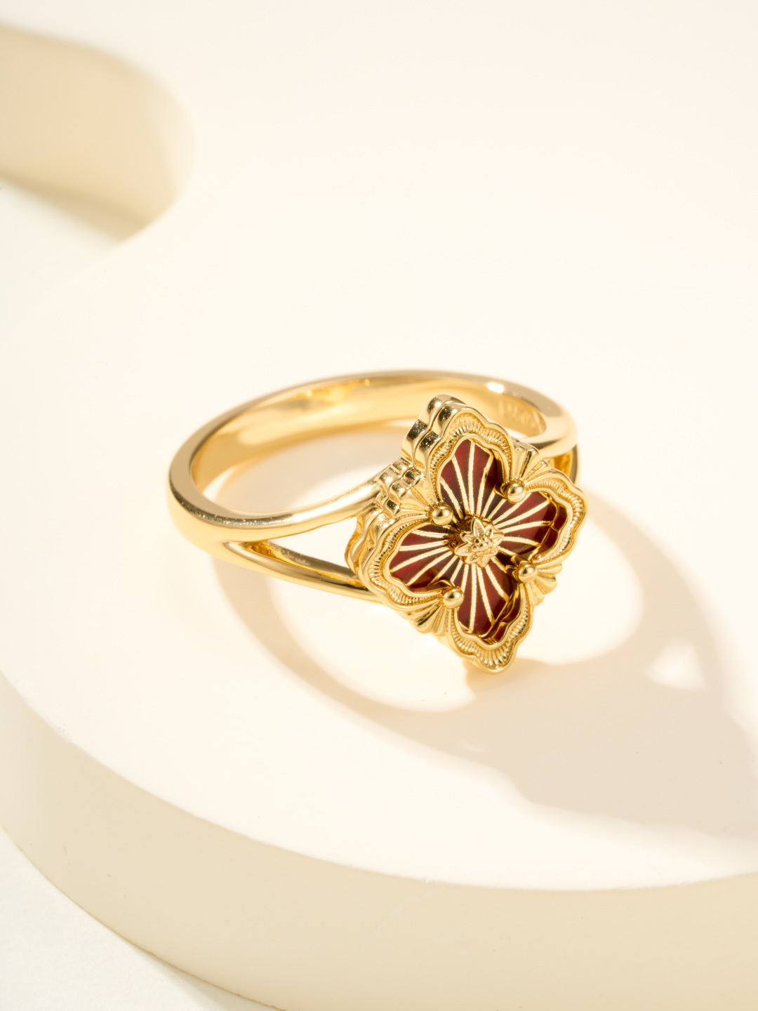 Buccellati Opera Tulle Red Enamel Ring in 18k Gold, Size 5/6/7/8 4 cmp i1751011979928 3665 0 1