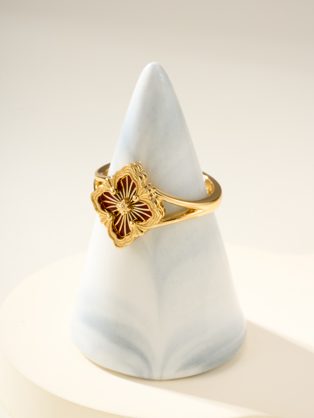 Buccellati Opera Tulle Red Enamel Ring in 18k Gold, Size 5/6/7/8 6 cmp i1751011979942 6613 0 0