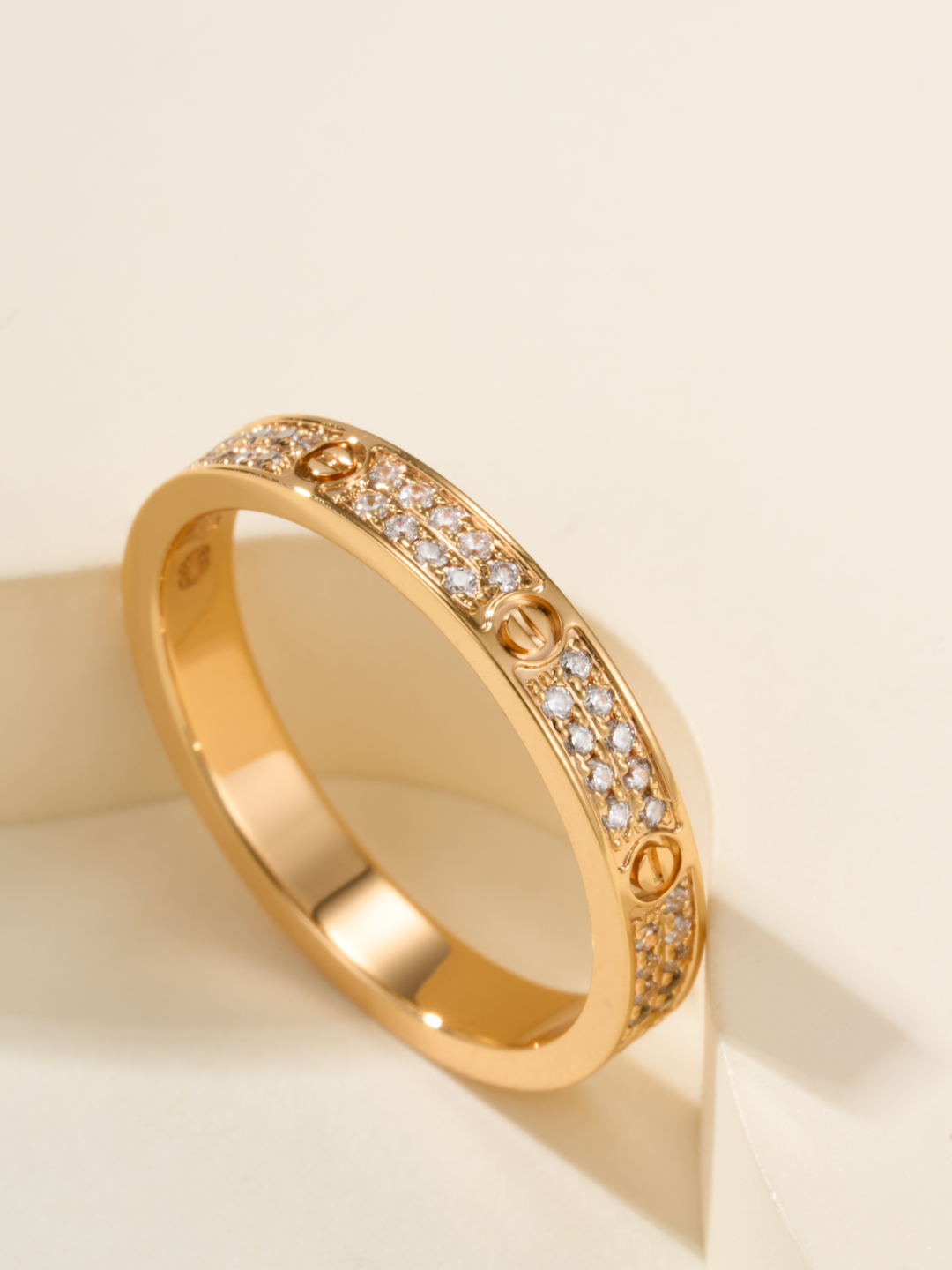 批发价（手工镶钻）
奢品推荐 超窄love满天星对戒💍（尺寸5678美号）
✨现在的情侣十有八九都会选择