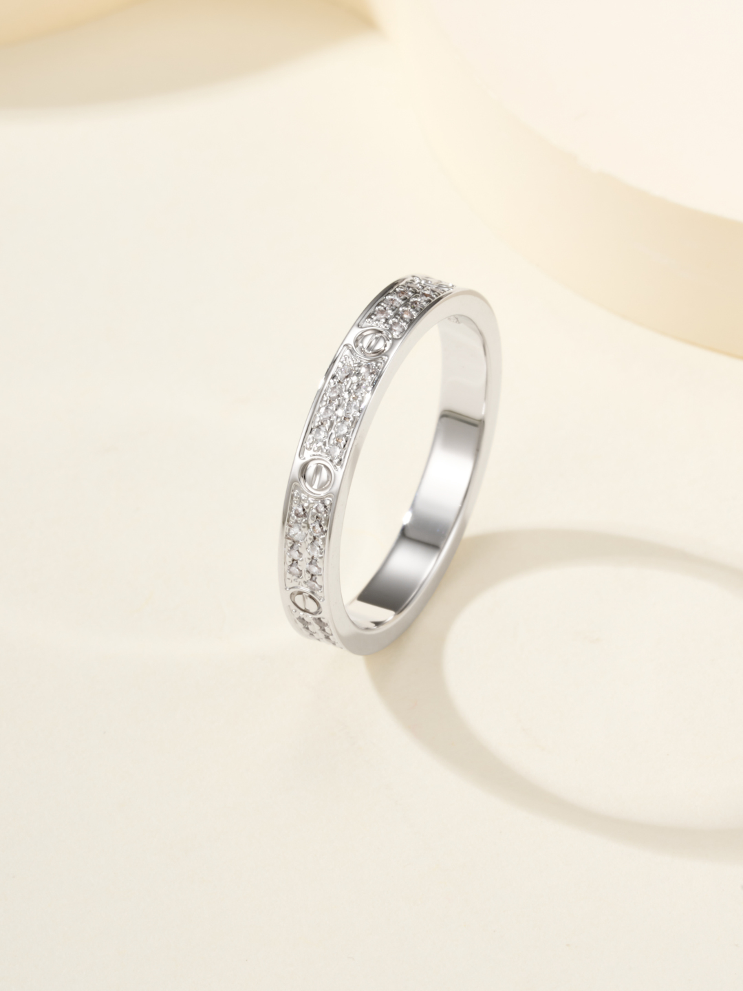 批发价（手工镶钻）
奢品推荐 超窄love满天星对戒💍（尺寸5678美号）
✨现在的情侣十有八九都会选择