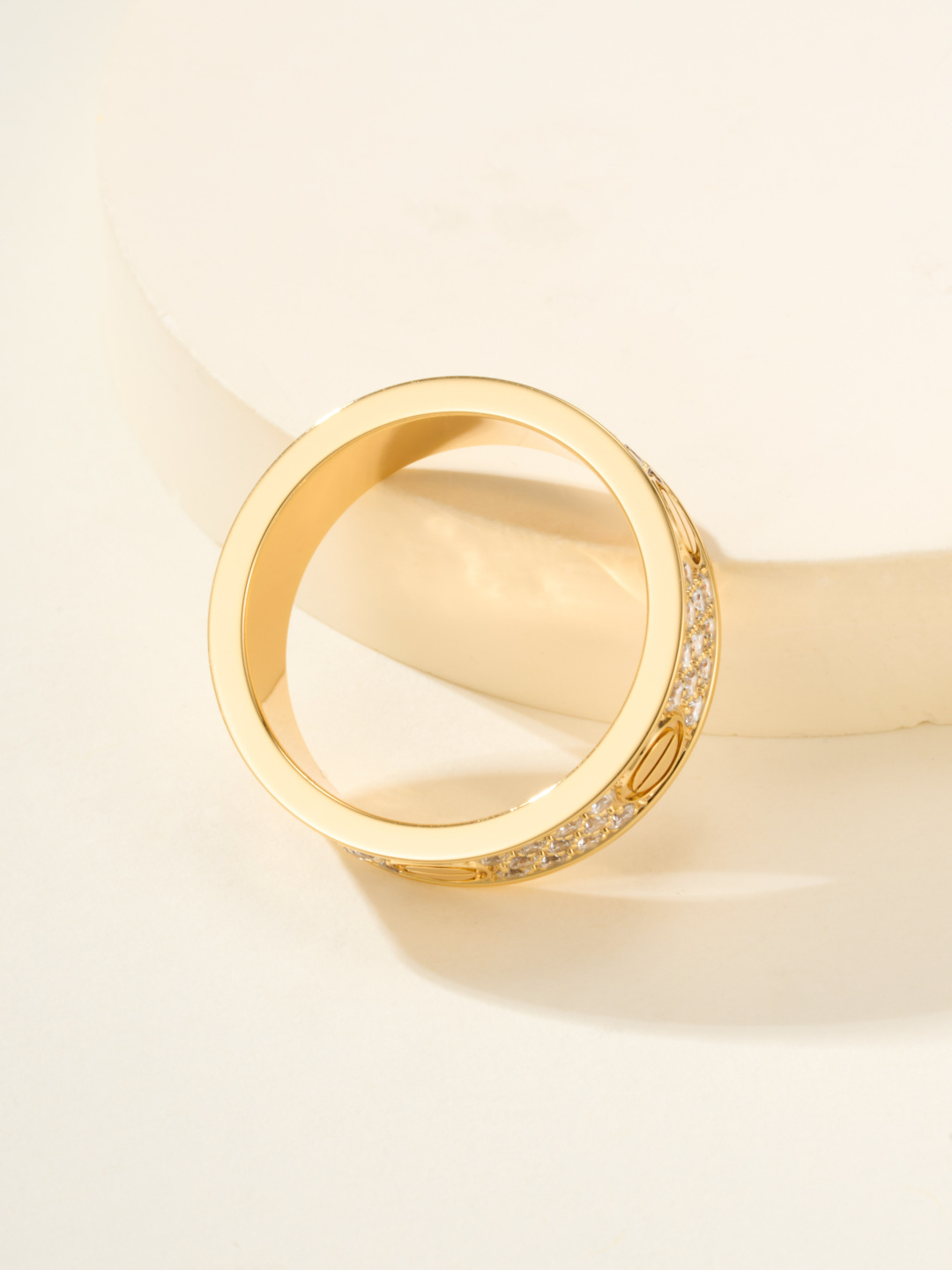 批发价
奢品推荐 love 宽版满天星对戒💍（尺寸56789美号）
✨现在的情侣十有八九都会选择love