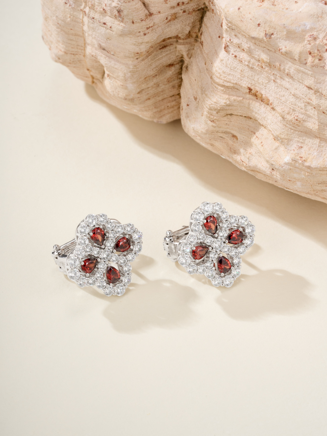 Harry Winston Loop Earrings, Floral Design with Red and White Gemstones 4 cmp i1755765743429 3553 0 2