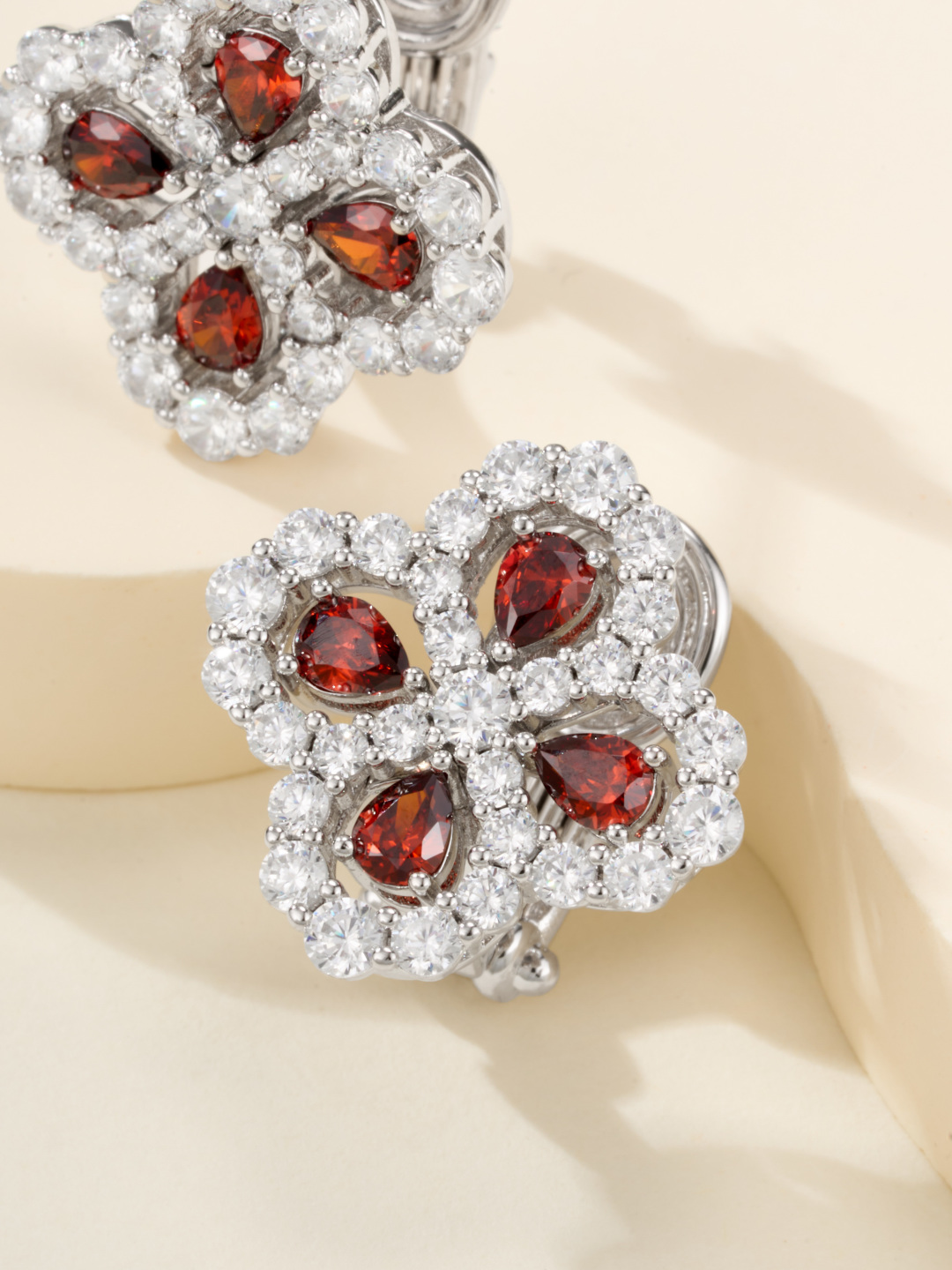 Harry Winston Loop Earrings, Floral Design with Red and White Gemstones 8 cmp i1755765743461 467 0 6